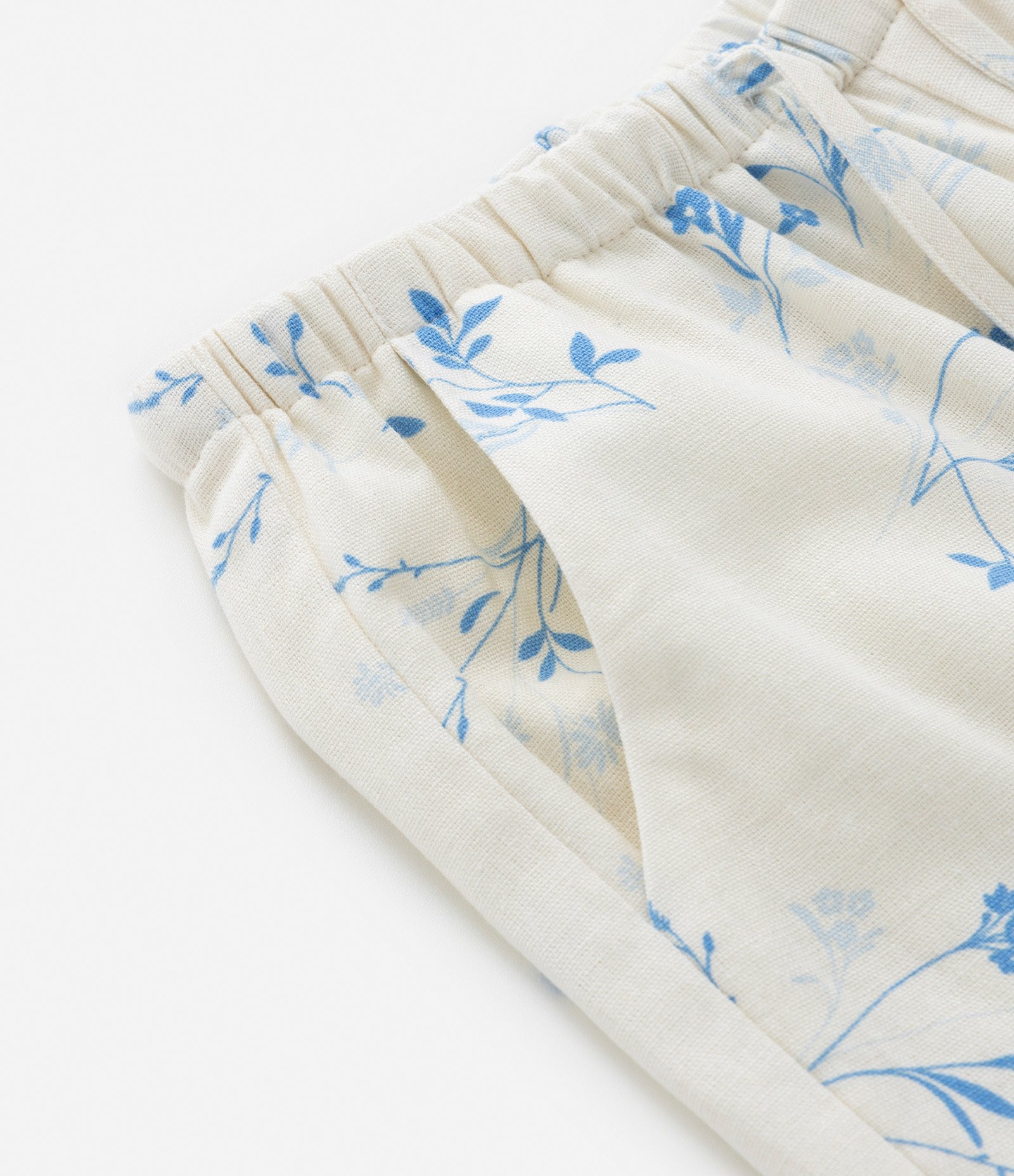 Calça Parachute Infantil em Viscolinho com Estampa Floral - Tam 5 a 14 Anos Bege 5