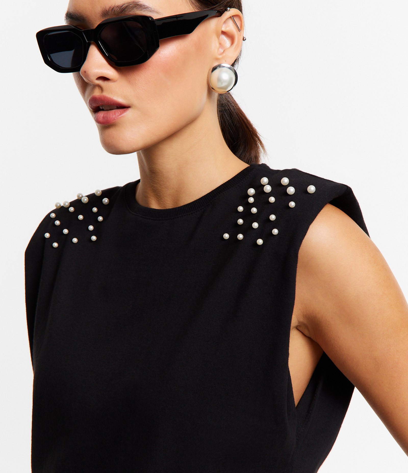 Blusa sem Manga em Algodão com Aplicação de Pérolas nos Ombros Preto 5