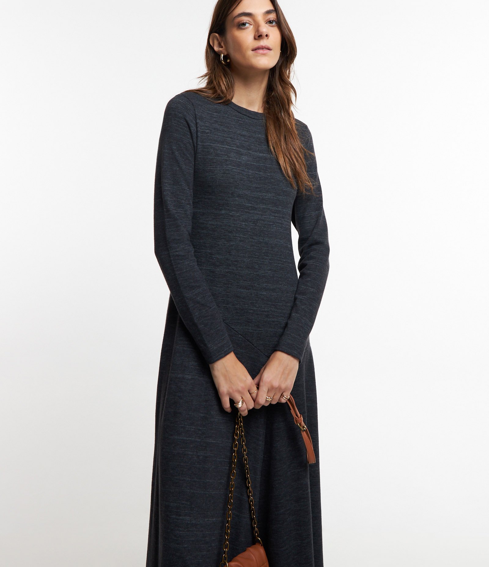 Vestido em Malha com Recortes e Efeito Mescla Cinza 2