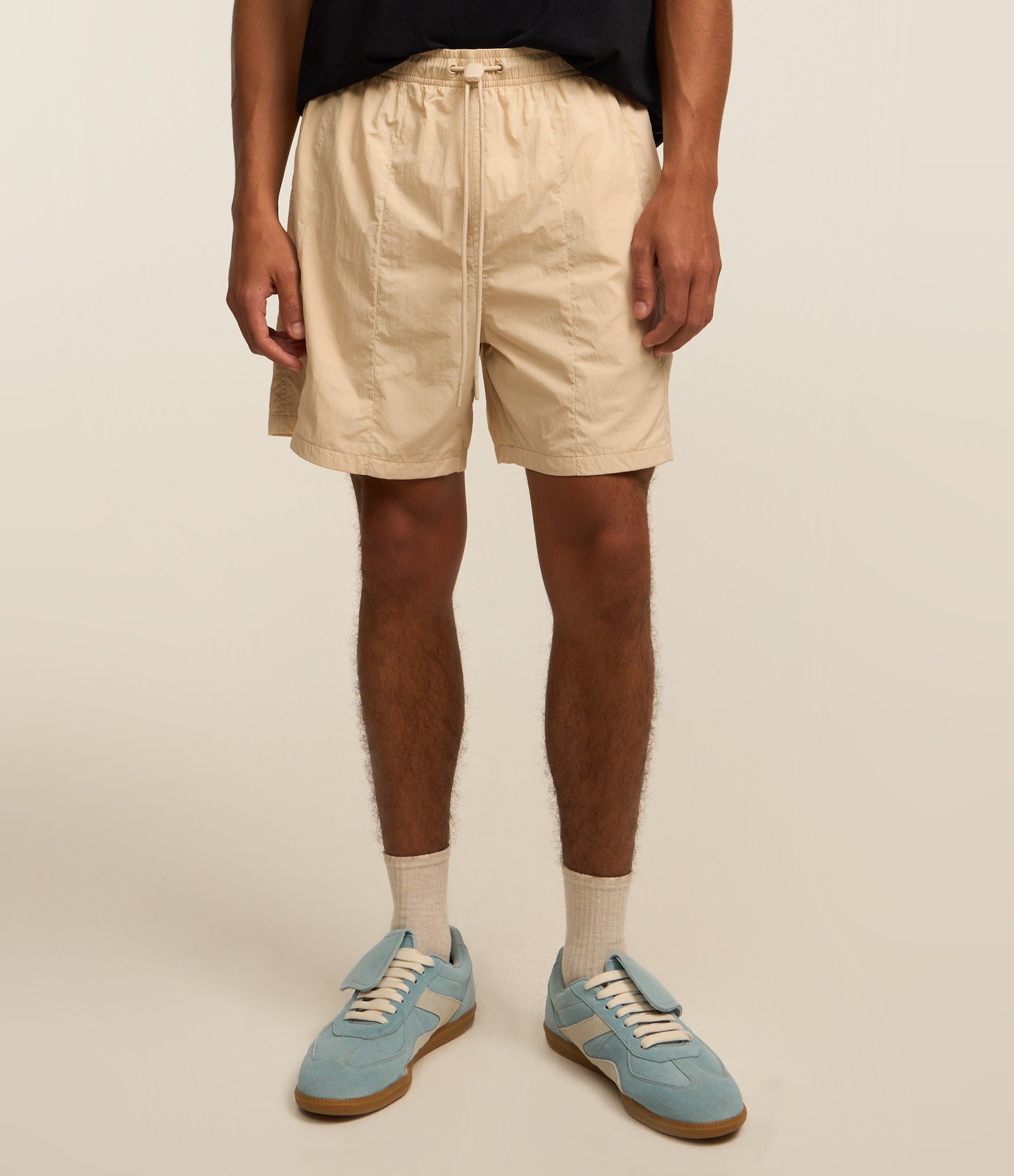 Bermuda em Poliamida com Puxador no Cós Bege 3