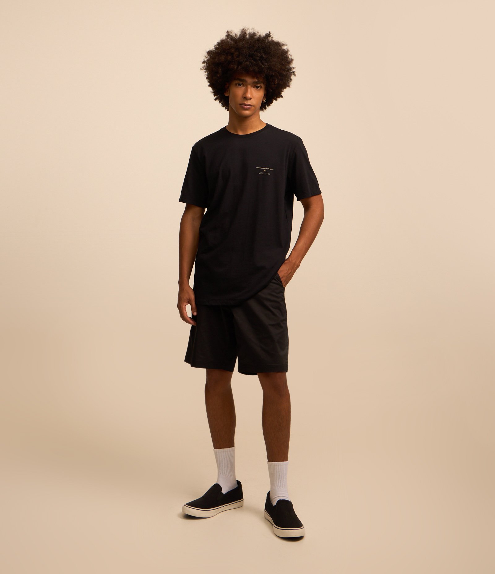 Bermuda com Textura no Cós e Cordão Interno 1