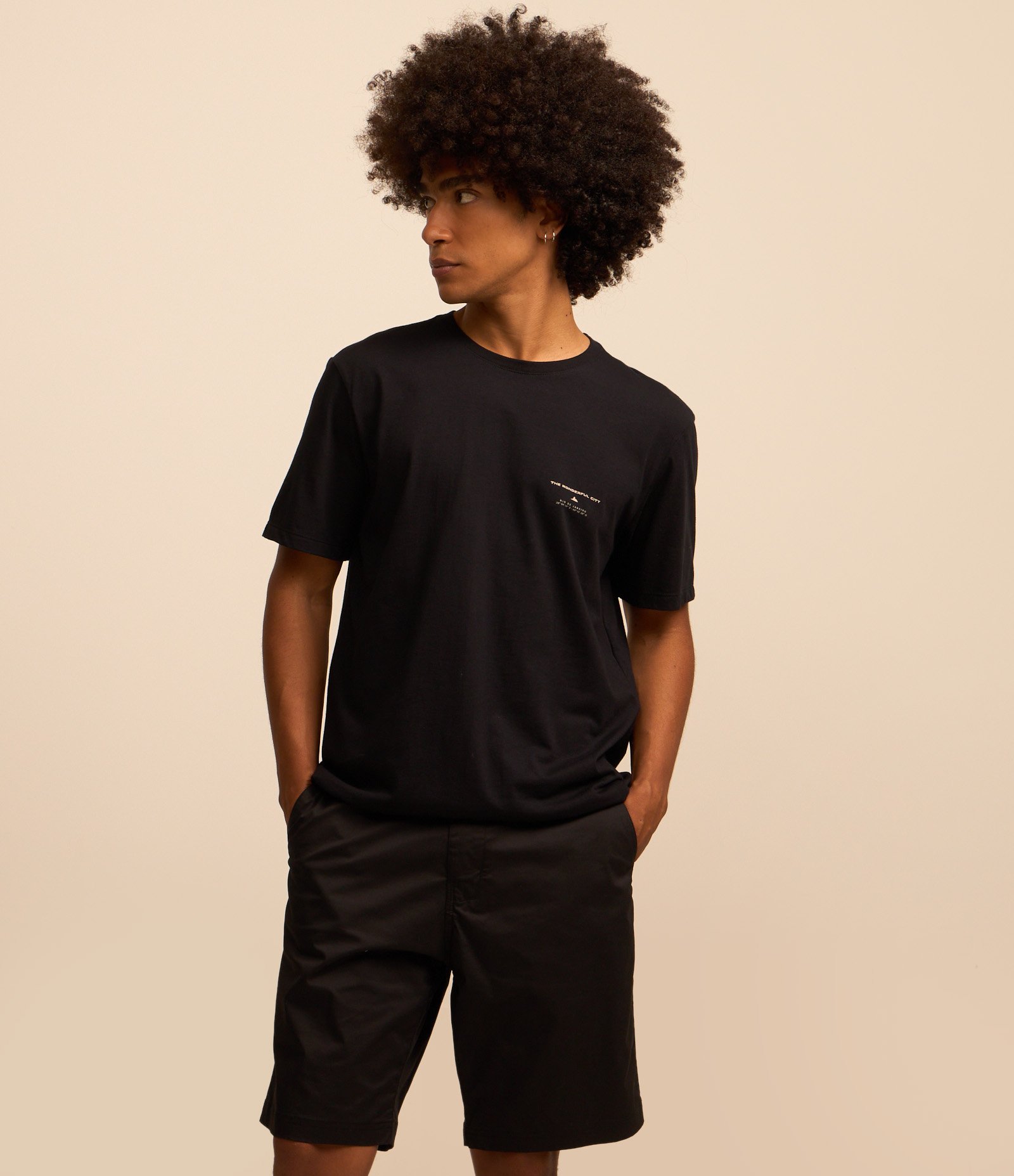 Bermuda com Textura no Cós e Cordão Interno 2