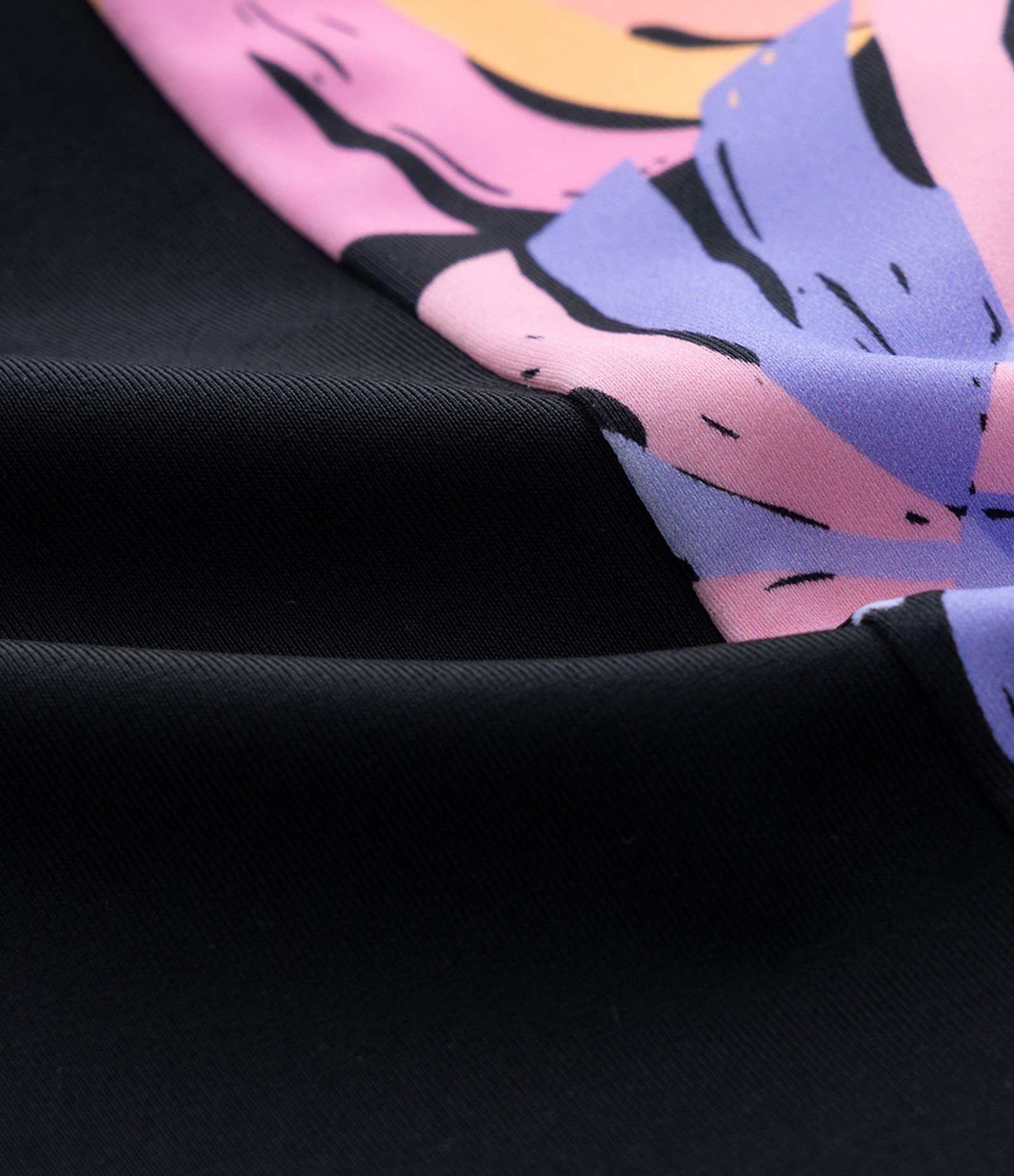 Maiô Infantil com Proteção UV e Estampa Folhas - Tam 5 a 14 Anos Preto 3