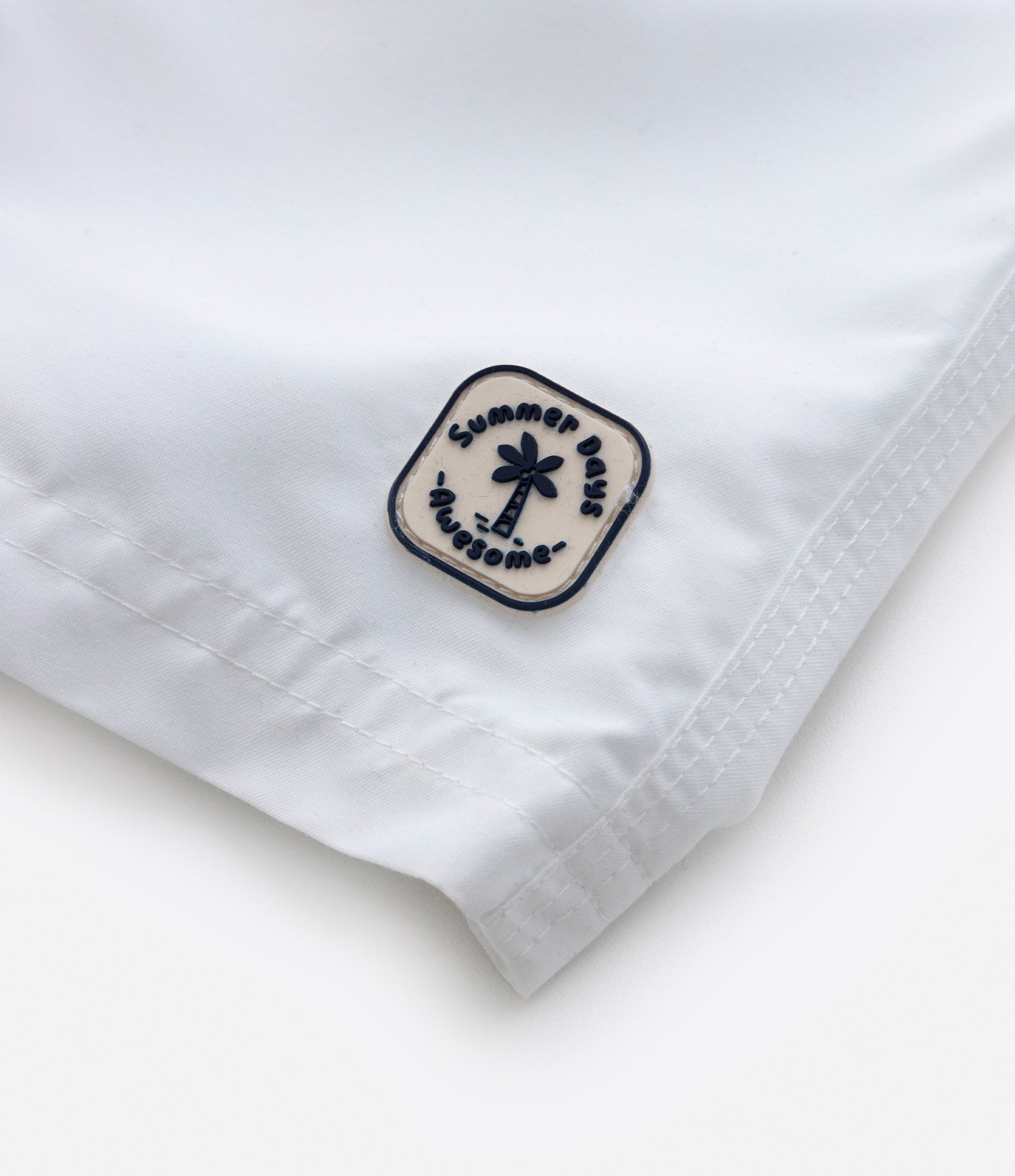 Bermuda de Banho Infantil com Etiqueta Emborrachada - Tam 1 a 5 anos Branco 3