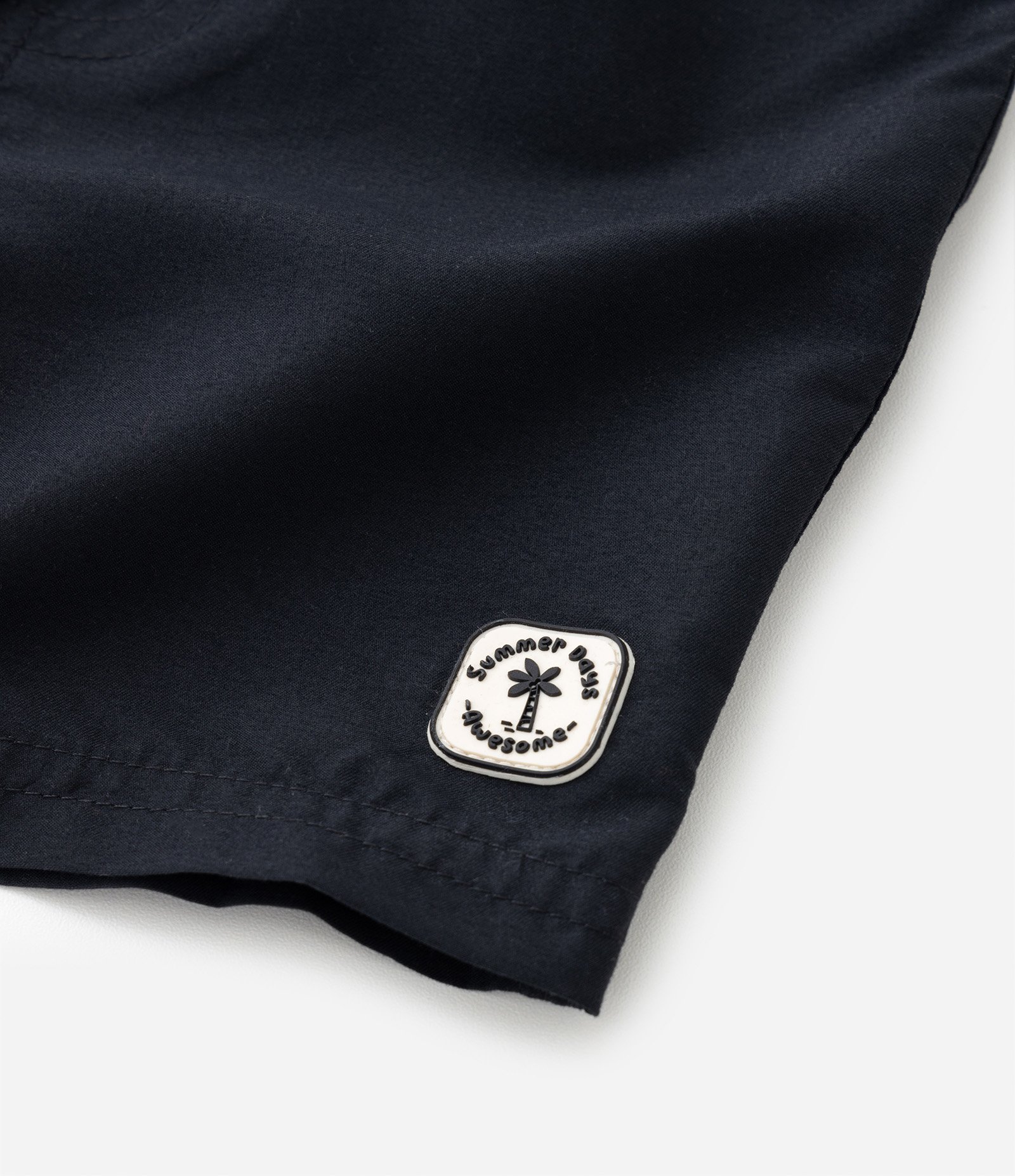 Bermuda de Banho Infantil com Etiqueta Emborrachada - Tam 1 a 5 anos Preto 4