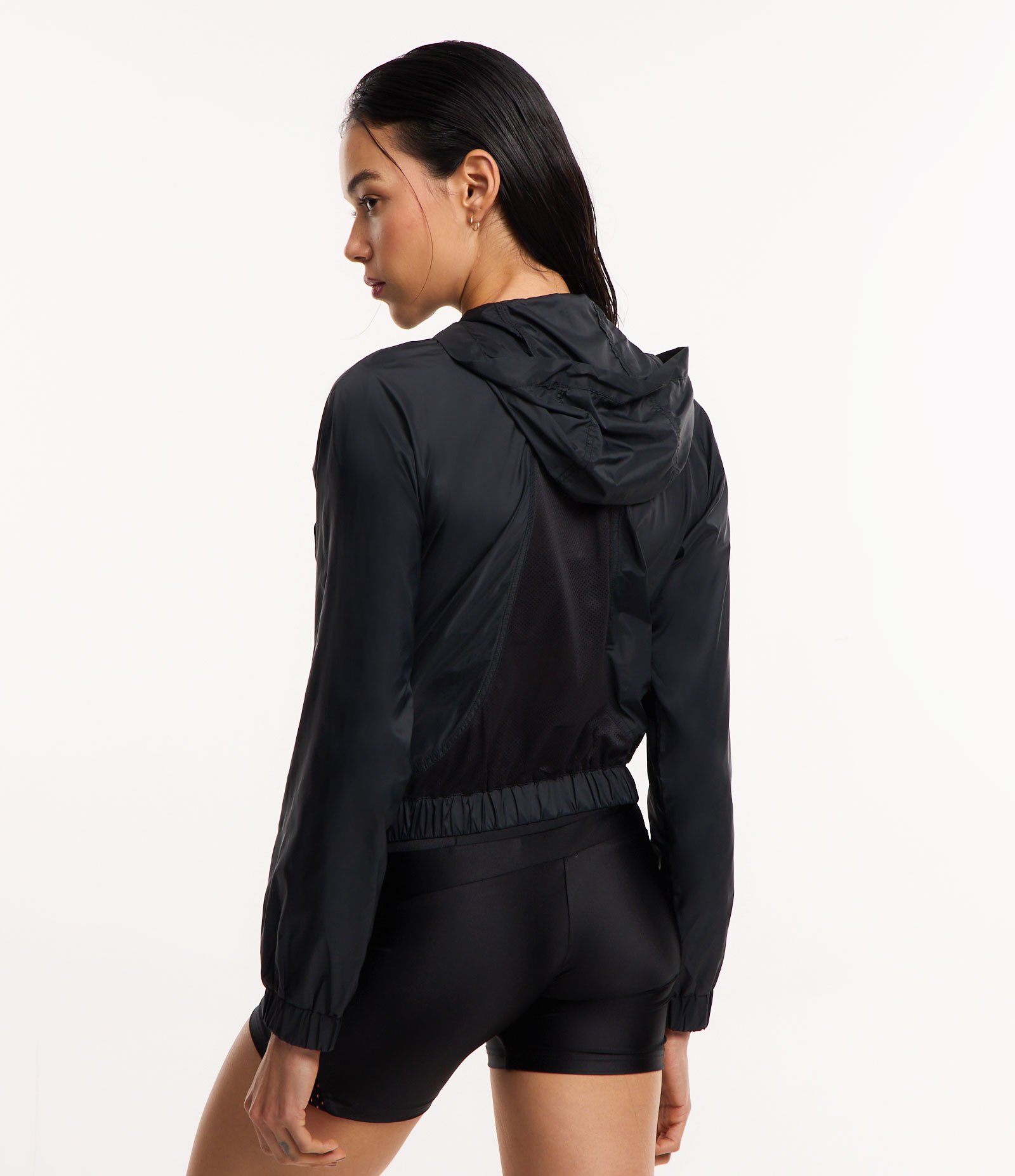 Jaqueta Corta Vento Esportiva em Poliamida com Fechamento em Zíper Preto 4