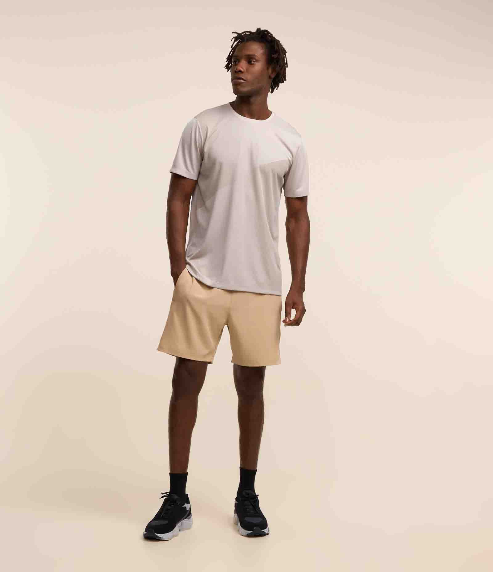 Camiseta Esportiva com Estampa Degrade Pontilhada Bege 2