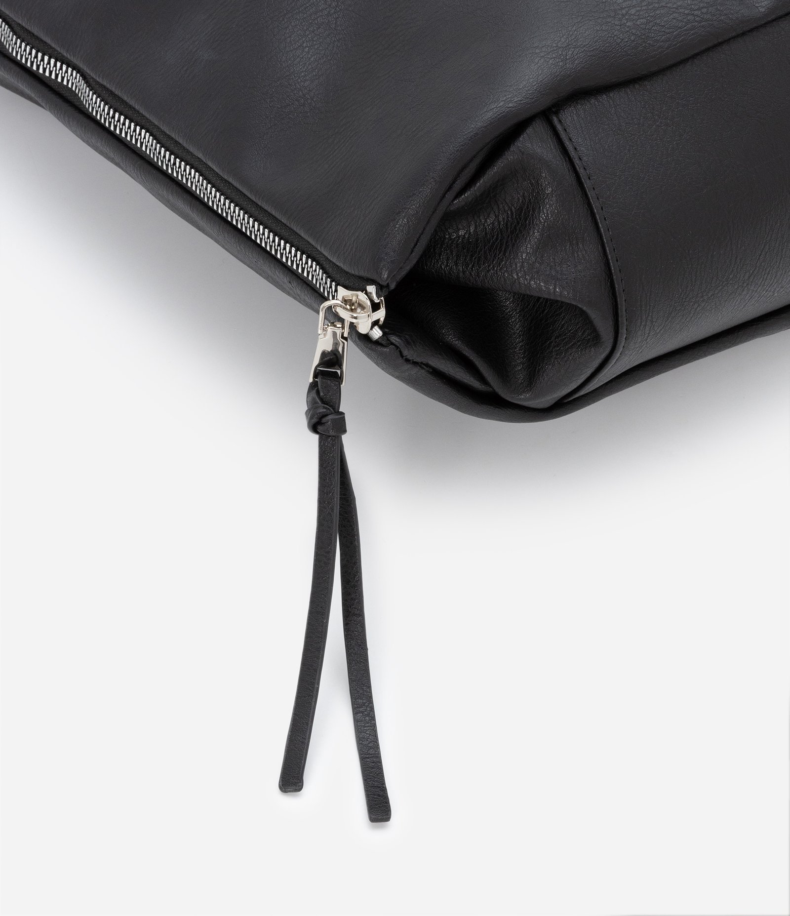 Bolsa Hobo Grande Desestruturada com Alças Duplas Preto 4