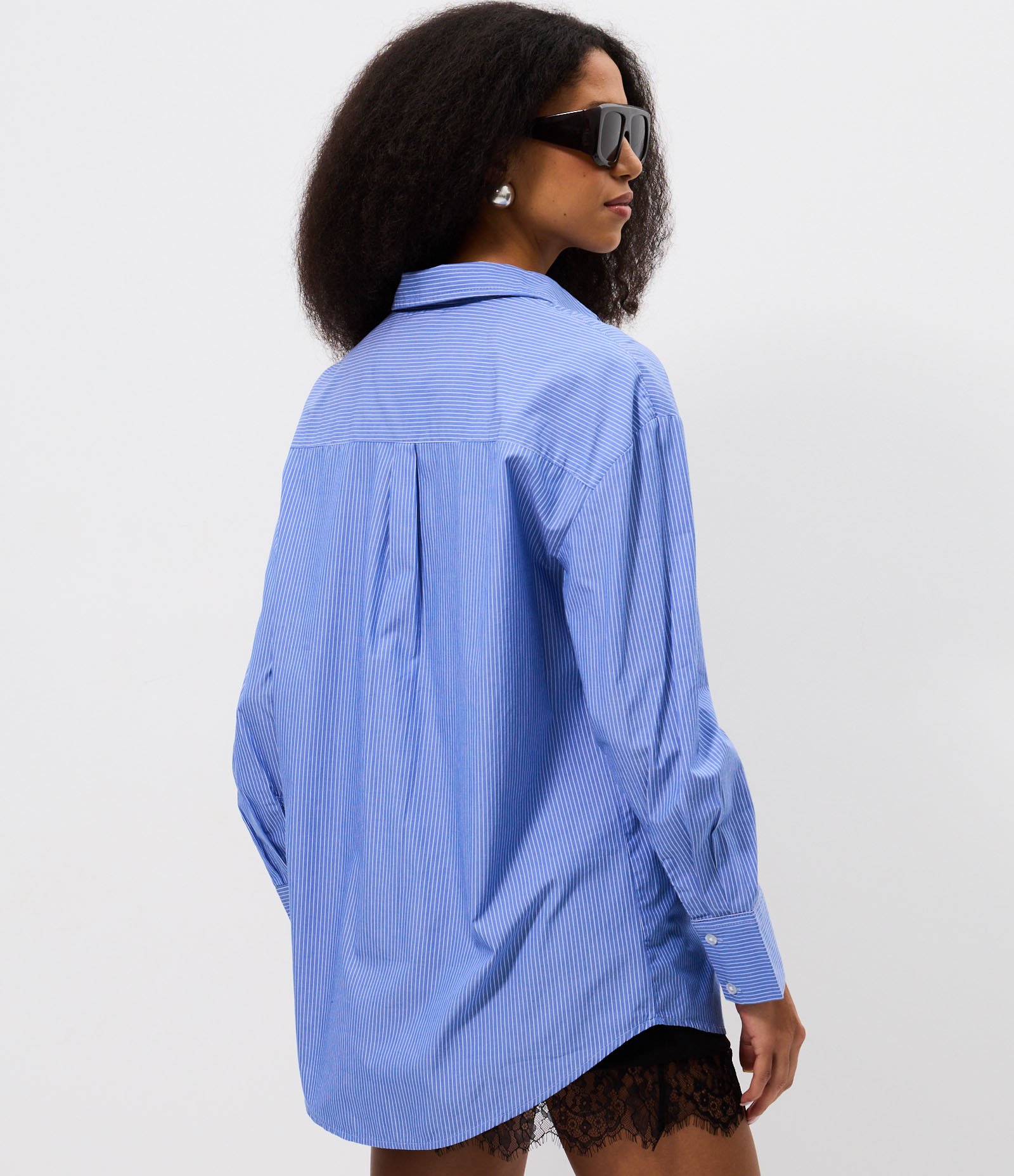 Camisa Alongada em Tricoline com Listras Azul 4