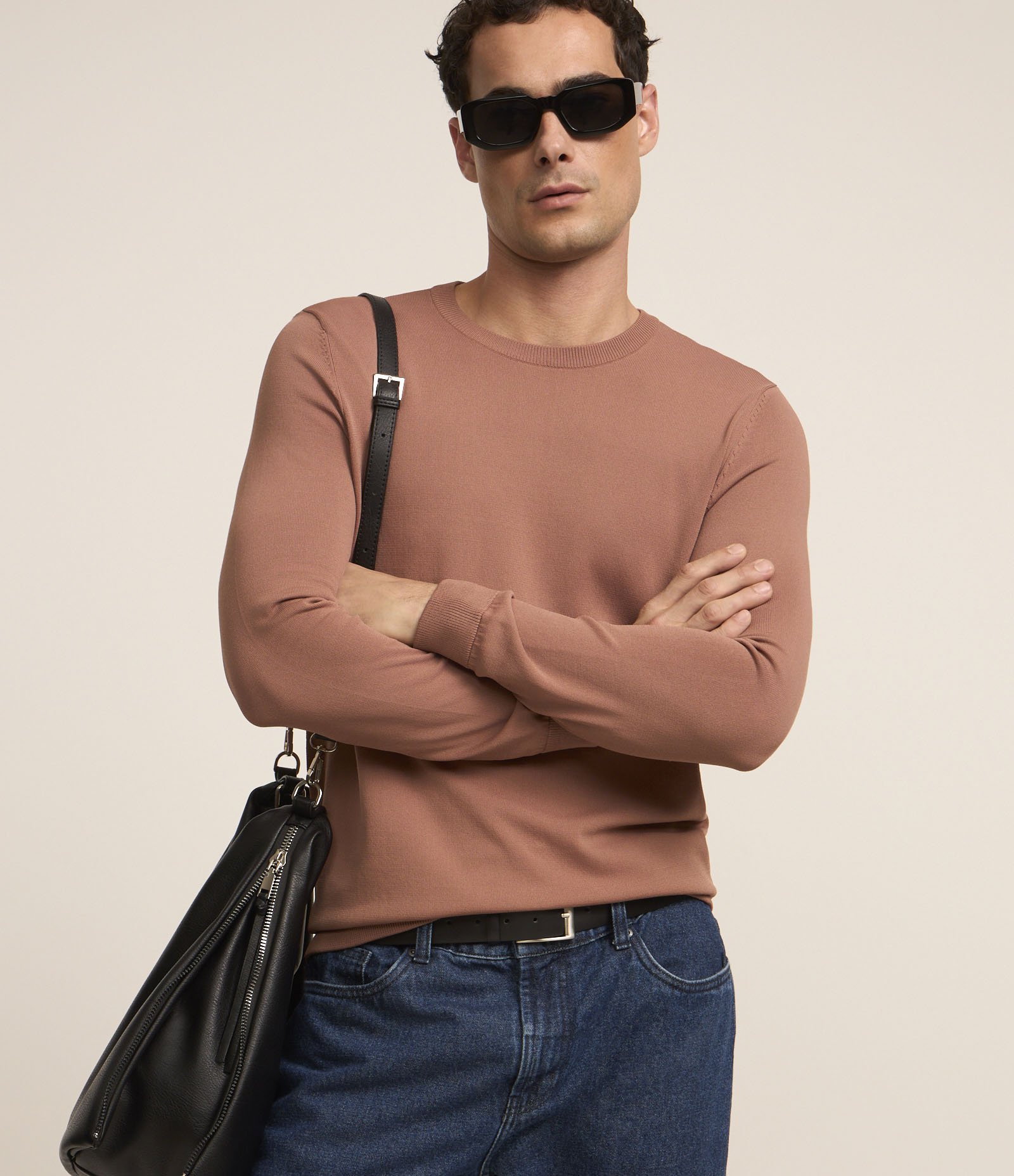 Suéter Básico em Viscose com Gola Redonda Marrom Médio 1