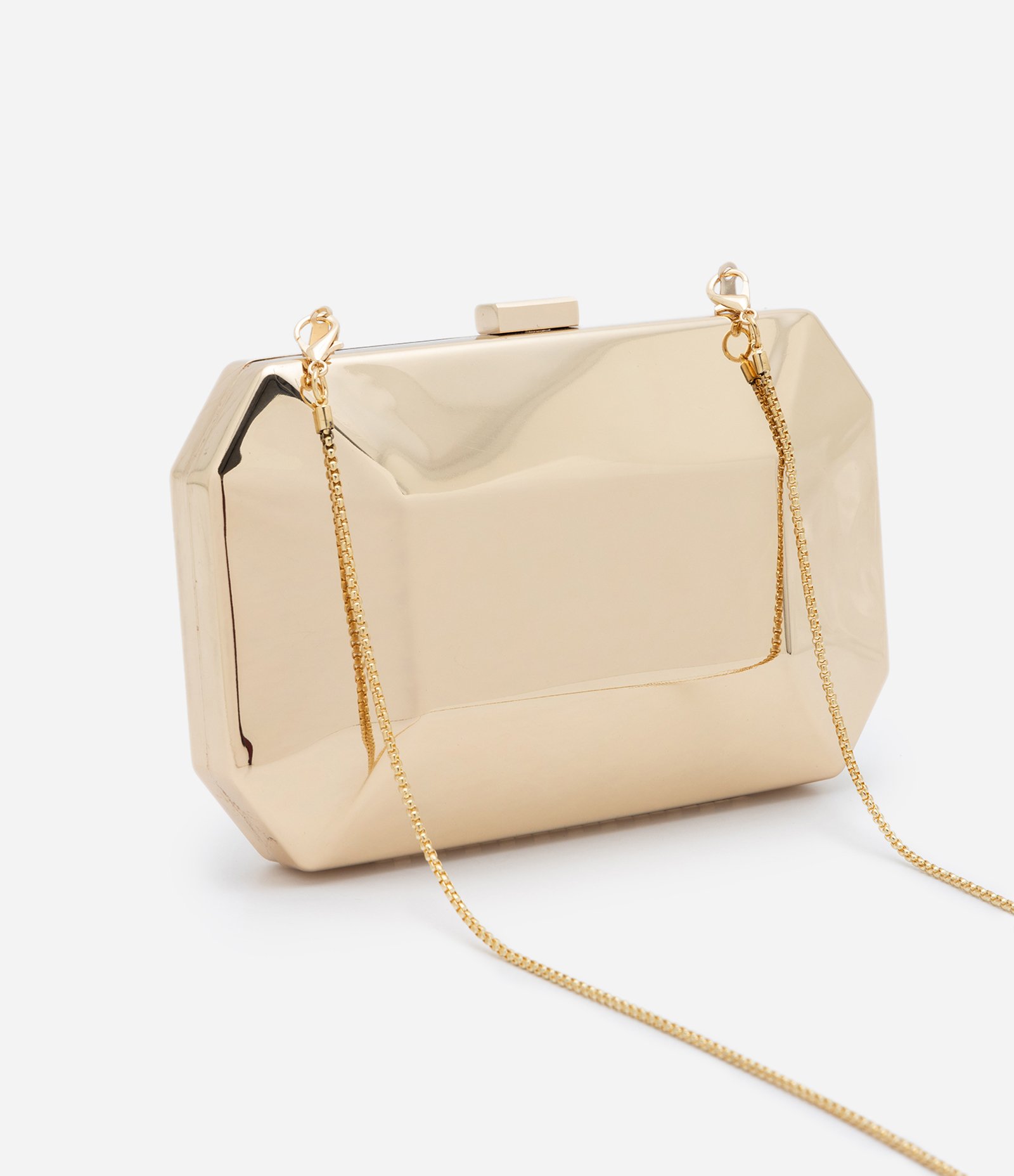 Bolsa Pequena em Metal e Alça de Corrente Dourado 4