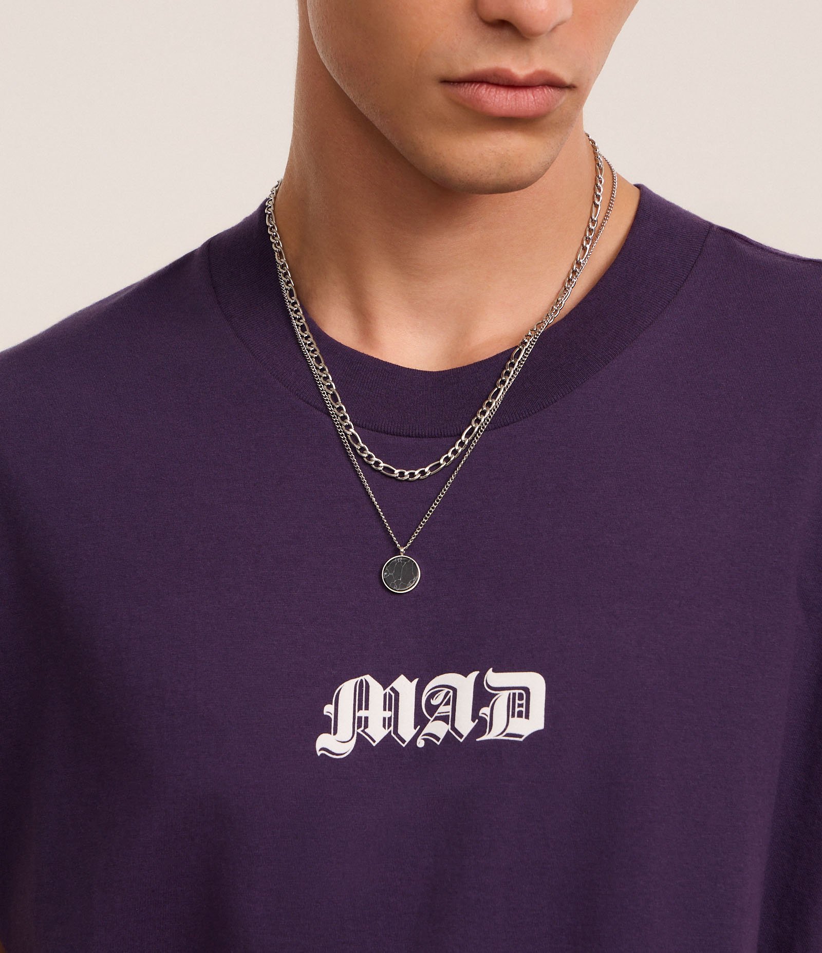 Kit 02 Colares em Metal com Corrente e Pingente Medalha Marmorizada Prata 4