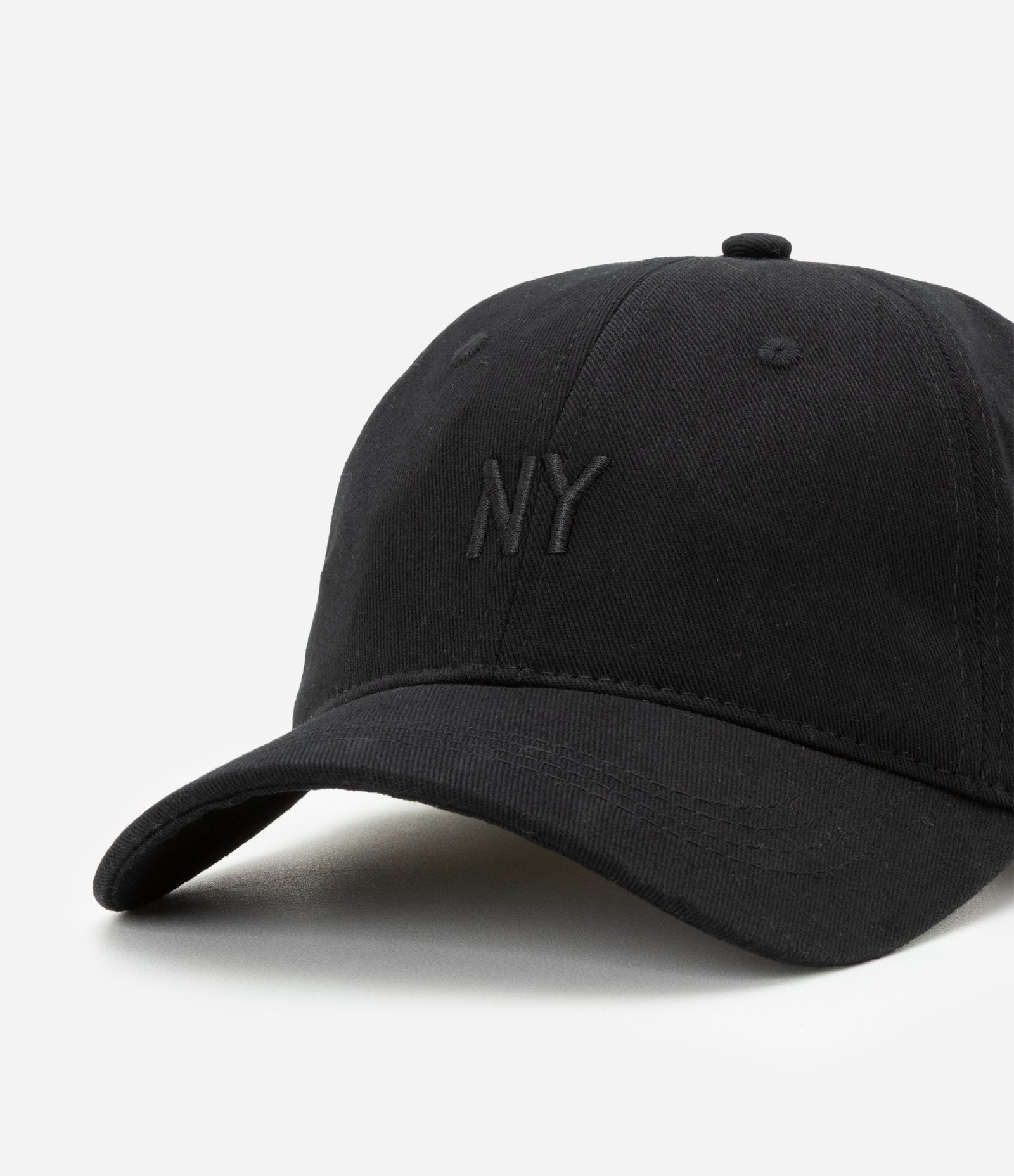 Boné Aba Curva em Sarja com Bordado New York Minimal Preto 5