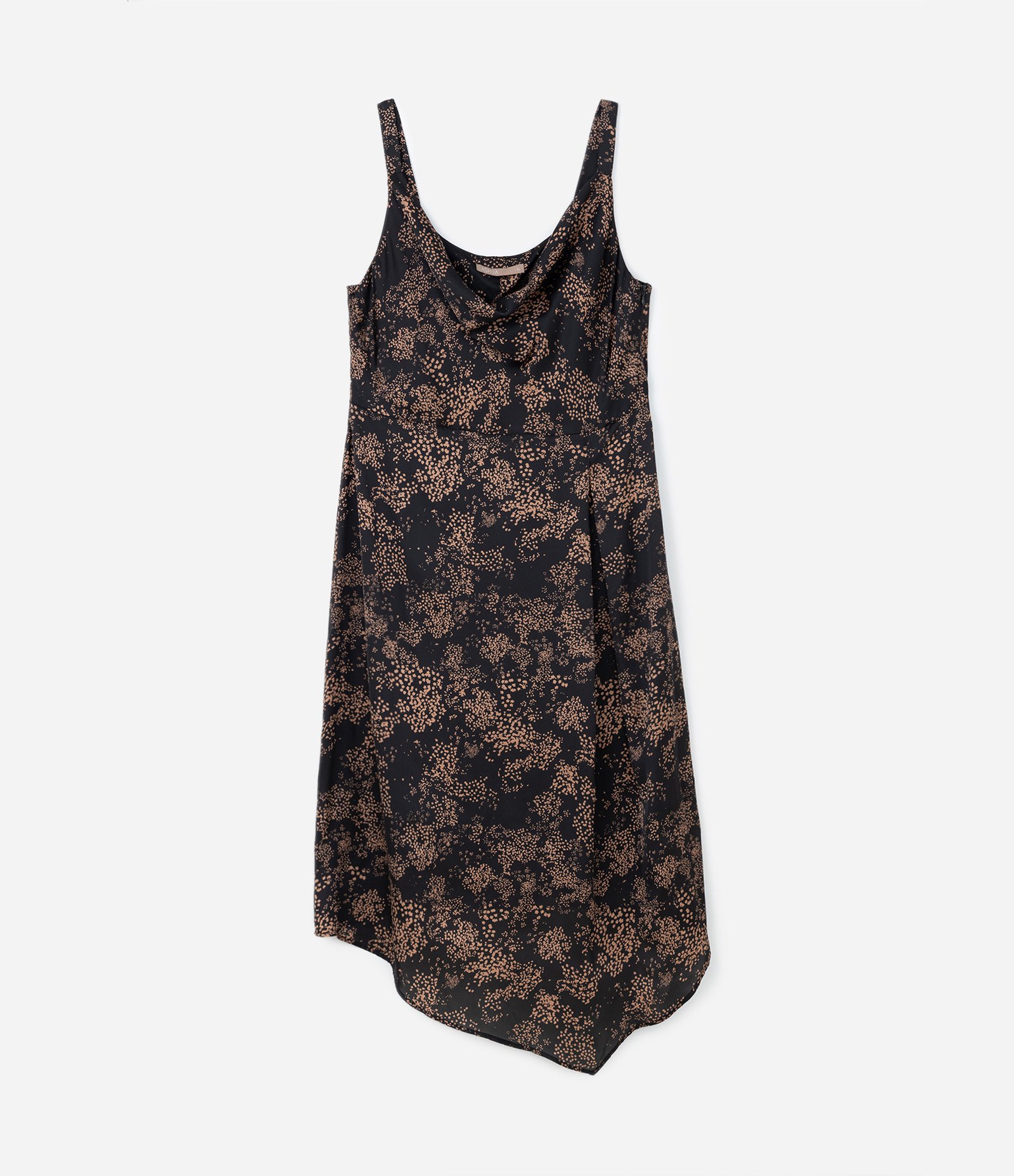 Vestido Midi Acetinado com Estampa de Manchinhas e Decote Degagê Curve & Plus Size Preto 6