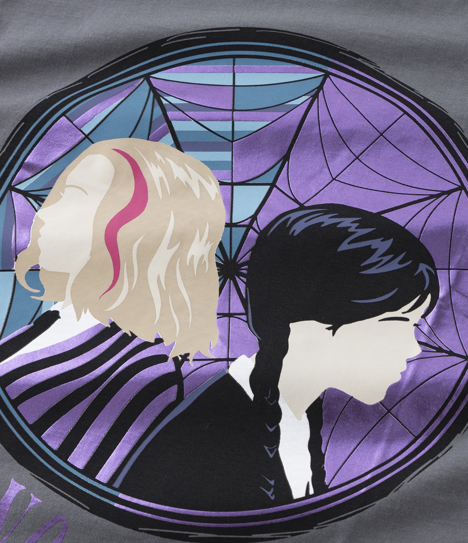 Camiseta Infantil em Algodão Estampa Wandinha e Amiga - Tam 7 a 14 anos Cinza 3