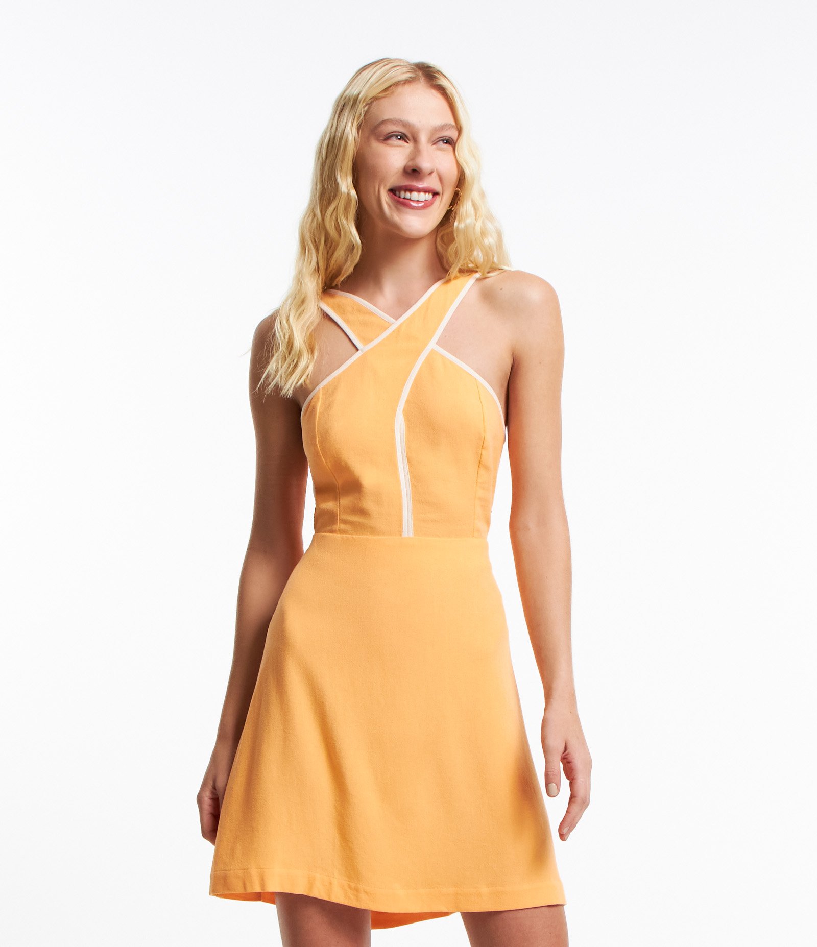 Vestido Curto em Viscose com Linho e Decote Cruzado Laranja 1