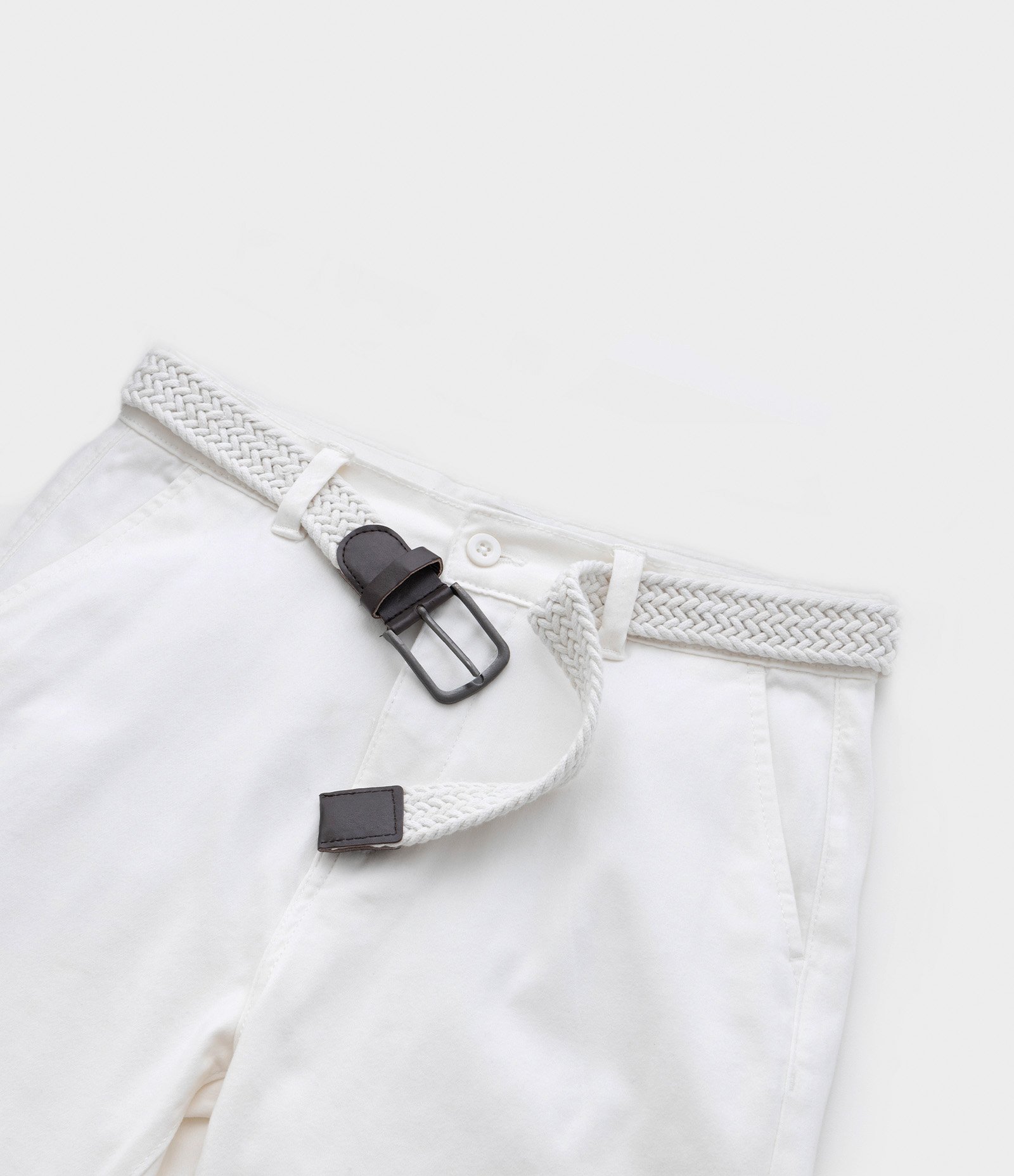 Bermuda Infantil com Cinto Trançado - Tam 05 a 14 Anos Branco Neve 4