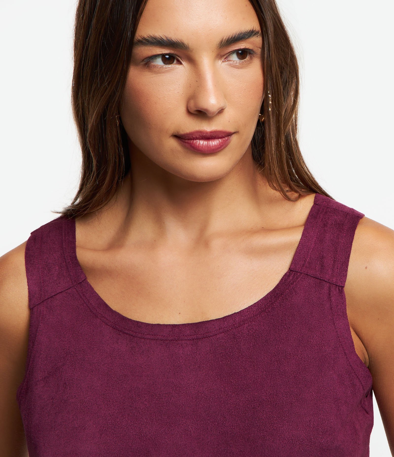 Blusa Regata com Decote Redondo e Alça Larga 4