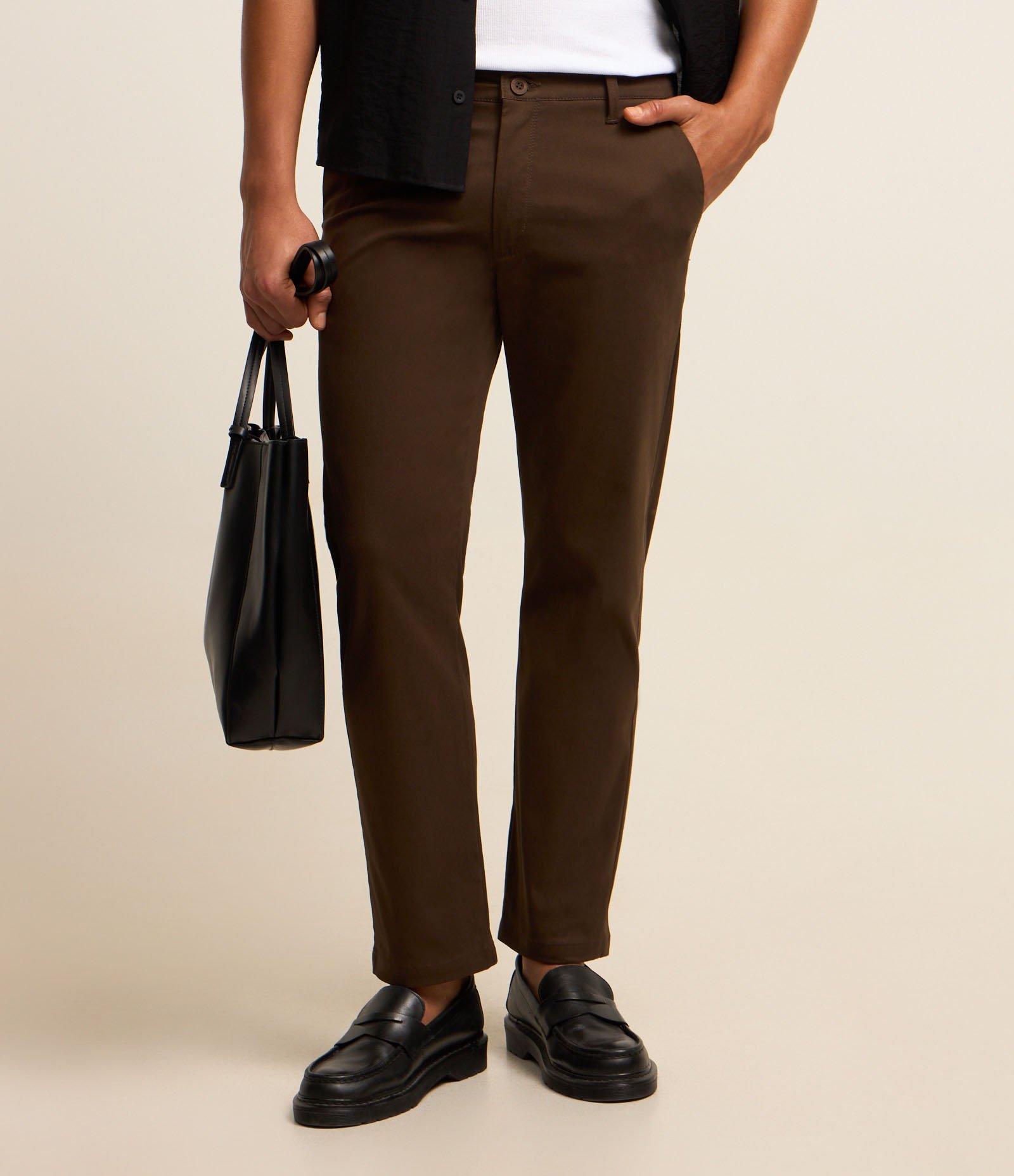 Calça Slim Sarjado Cropped Alfaiatada com Bolsos 3