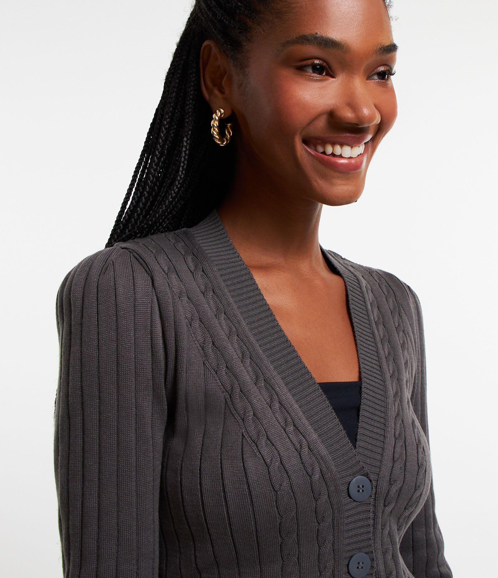 Cardigan em Tricô Texturizado e Botões Cinza 4