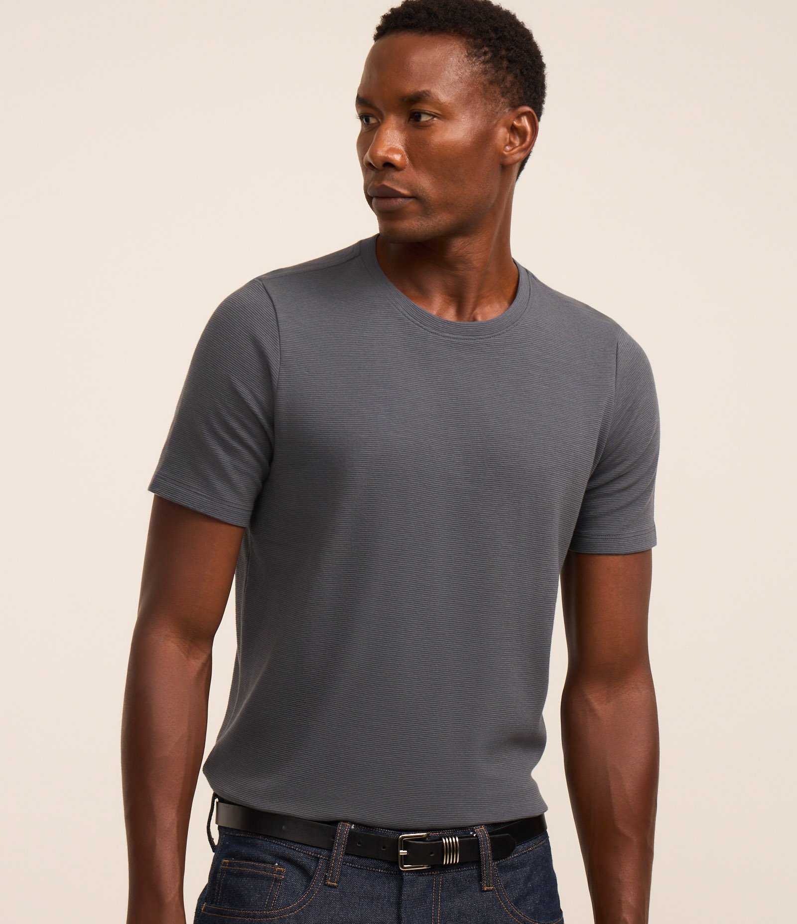 Camiseta Slim em Algodão Peruano com Textura Canelada Azul Petróleo 1