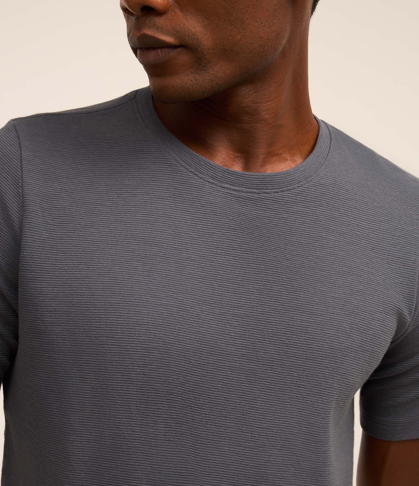 Camiseta Slim em Algodão Peruano com Textura Canelada Azul Petróleo 3