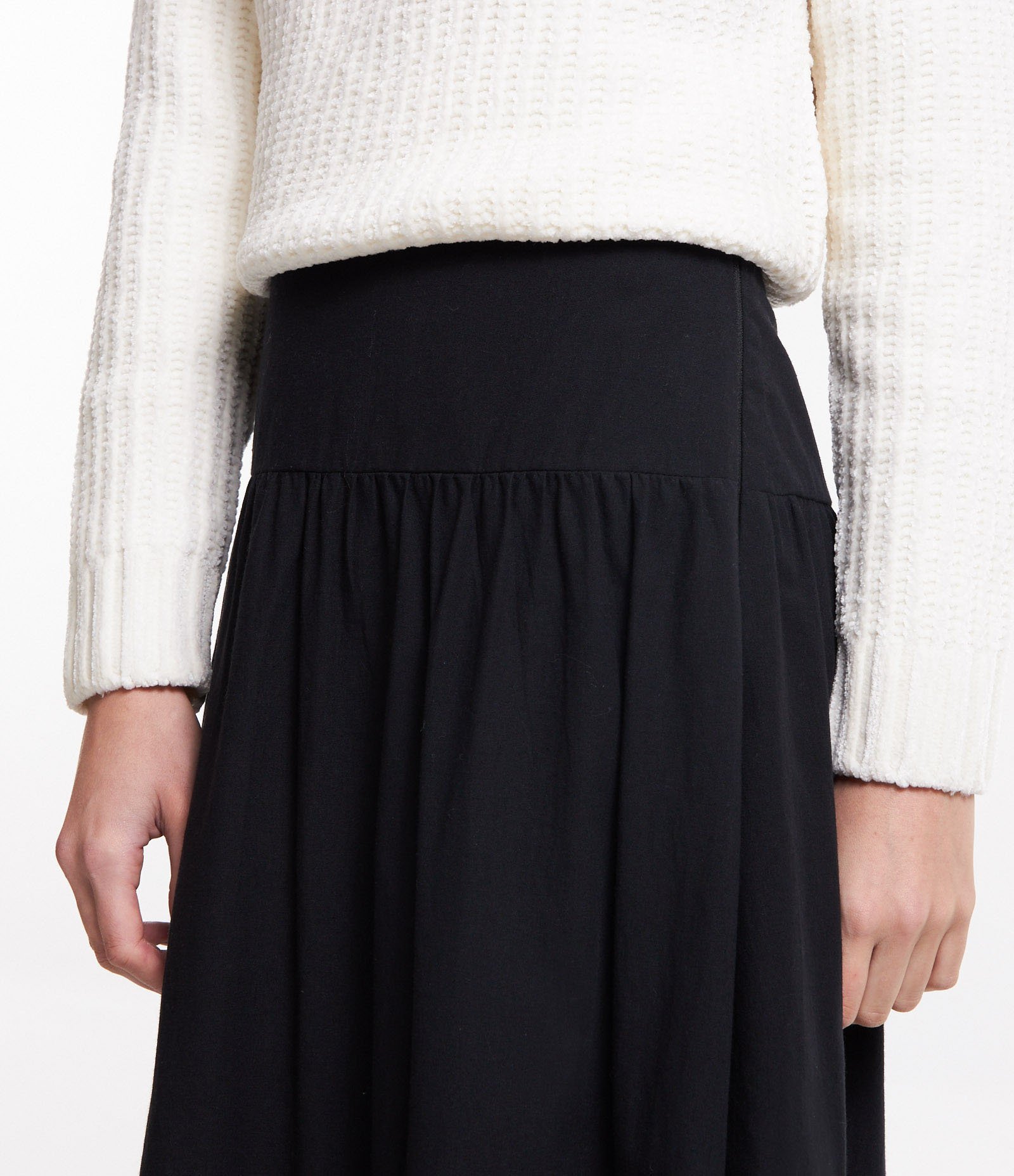 Saia New Midi em Tricoline com Pala Larga Preto 5