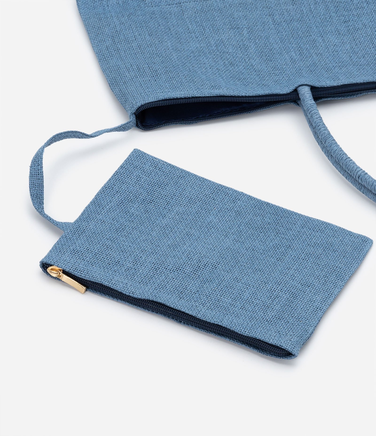 Bolsa de Praia Grande com Alças Finas e Nécessaire 6