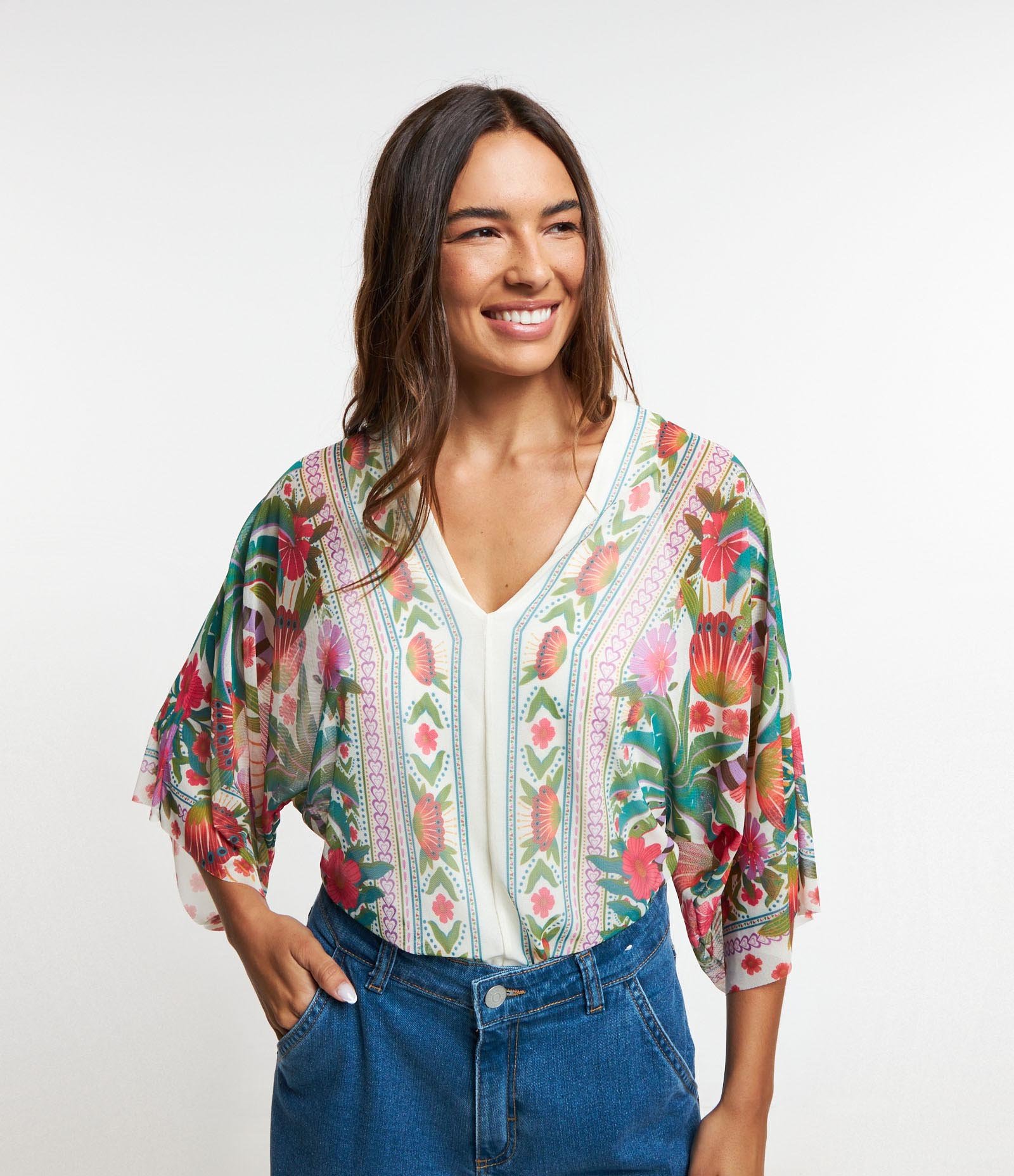 Body Manga Ampla em Tule com Estampa Tropical Étnica Multicores 1