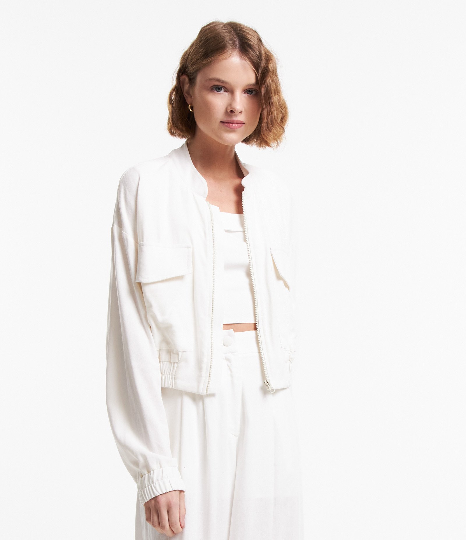 Jaqueta Bomber em Linho e Viscose com Bolsos e Elástico na Barra Branco 5