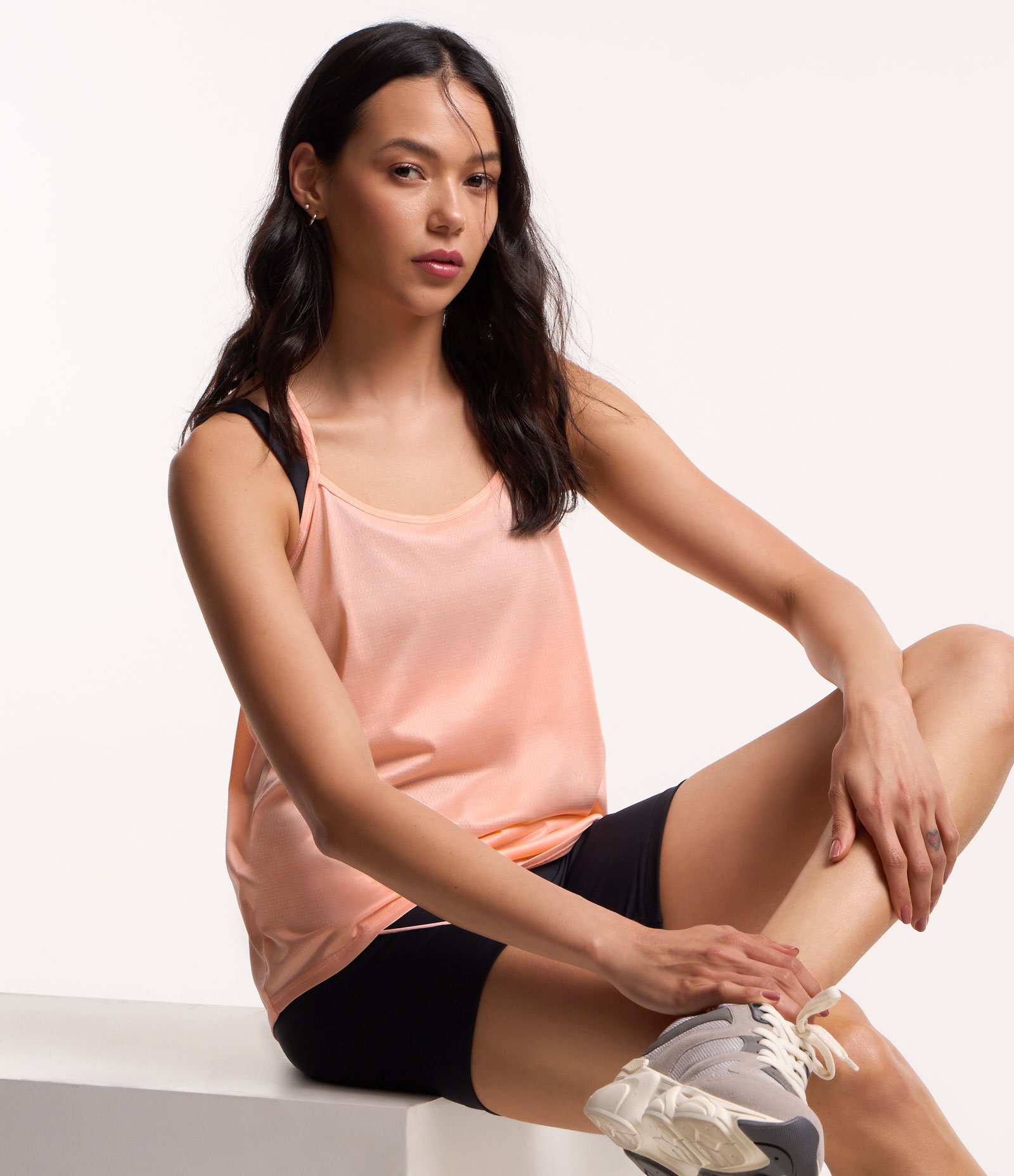 Regata Esportiva em Microfibra com Alças Finas 1