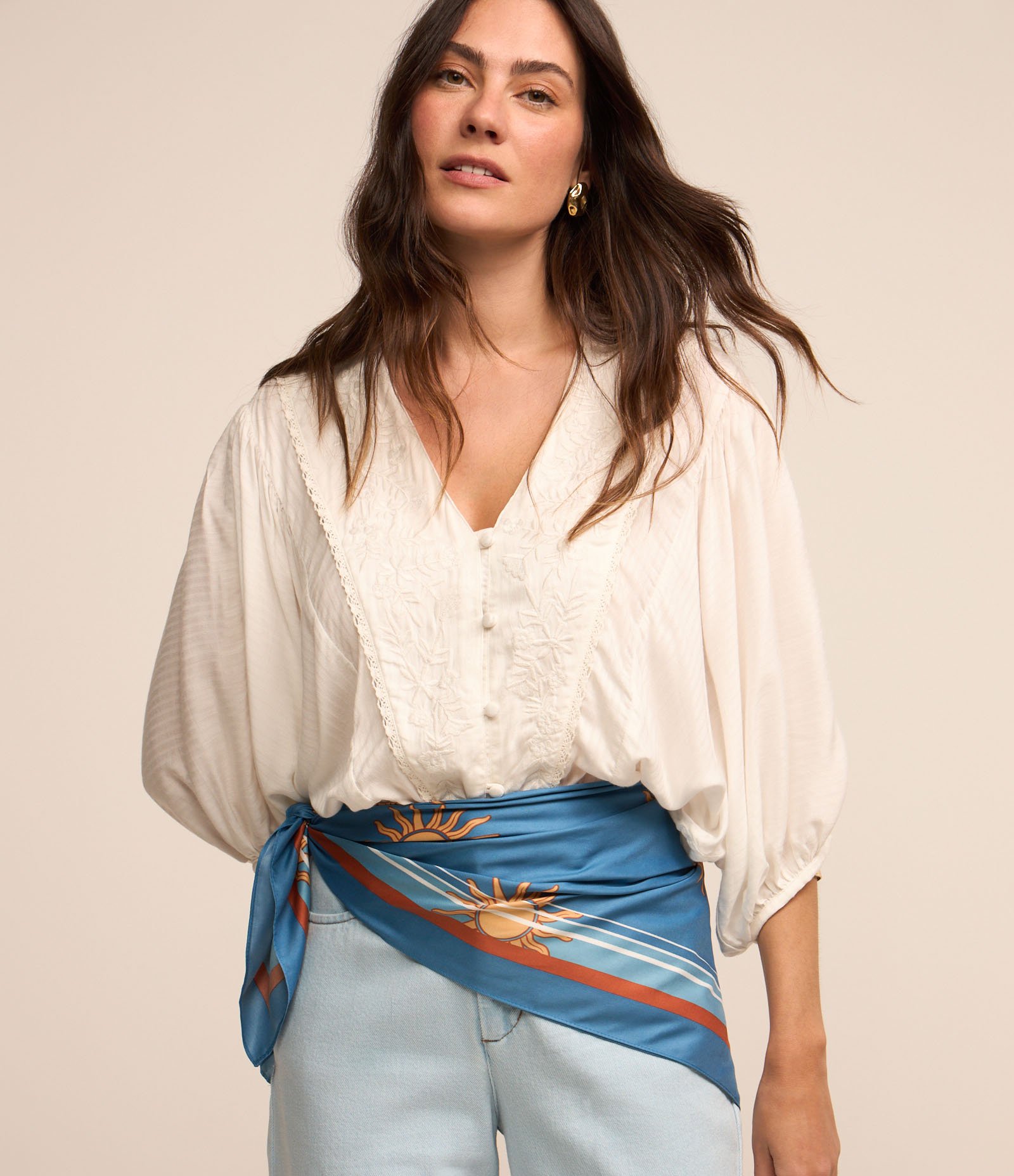 Blusa em Viscose com Abotoamento Frontal e Texturas Branco Neve 1