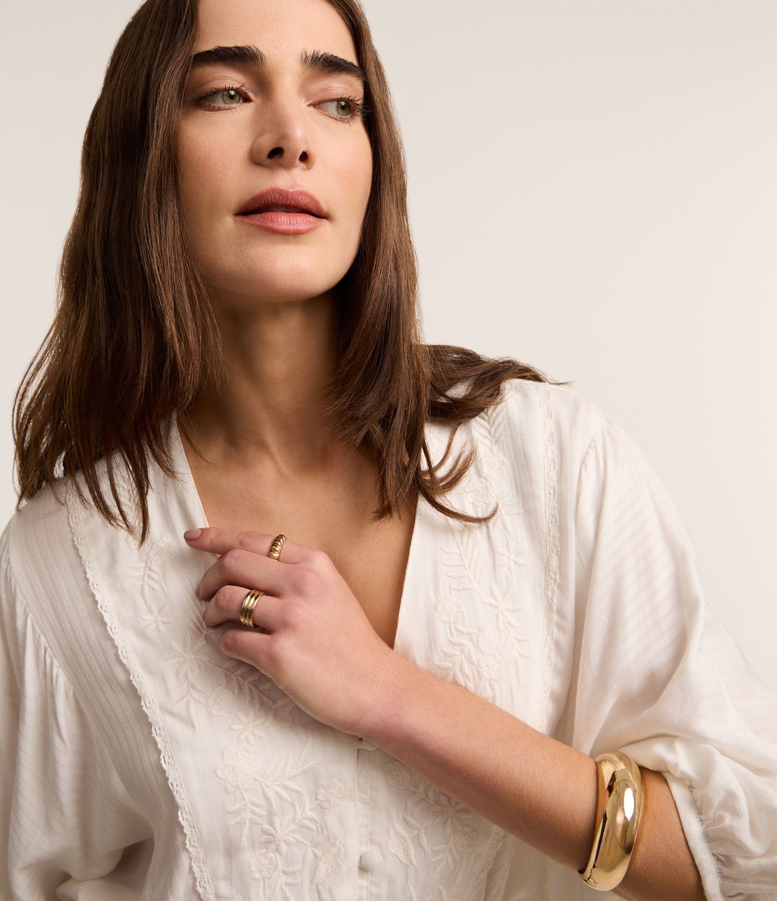 Blusa em Viscose com Abotoamento Frontal e Texturas Branco Neve 6