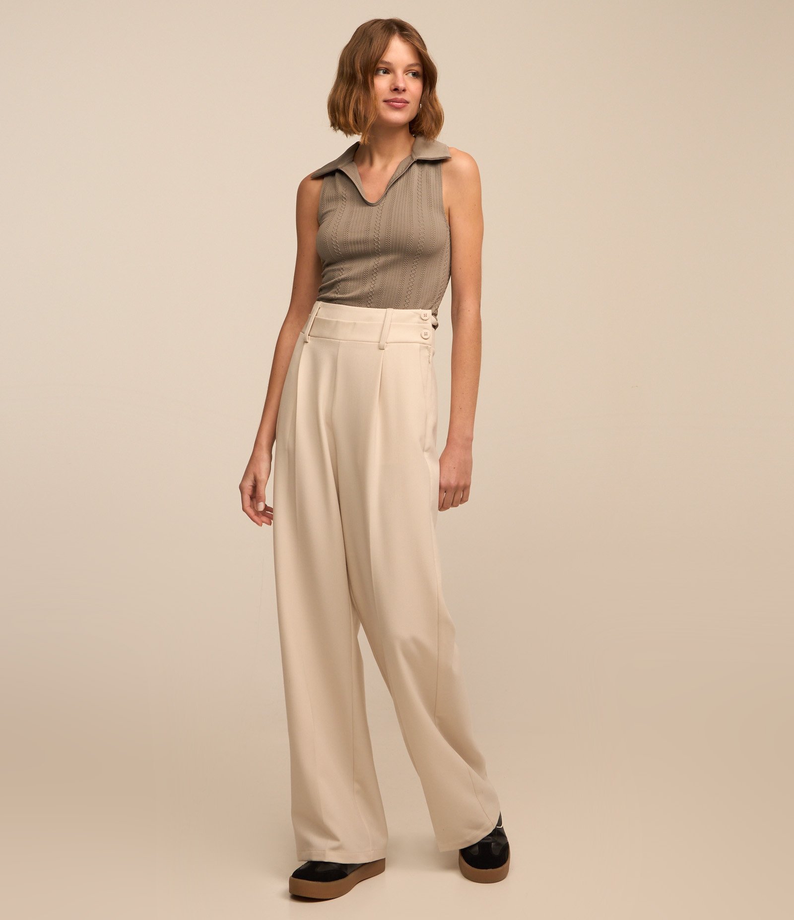 Blusa Cropped Seamless com Gola Polo Cinza 2