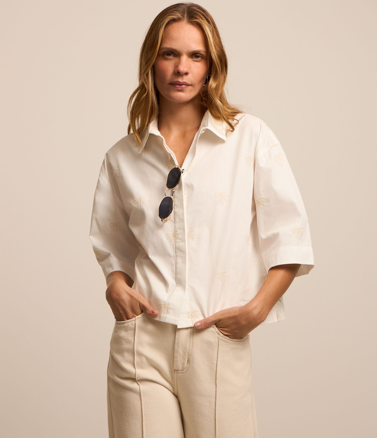 Camisa em Algodão com Coqueiros Bordados Branco 1