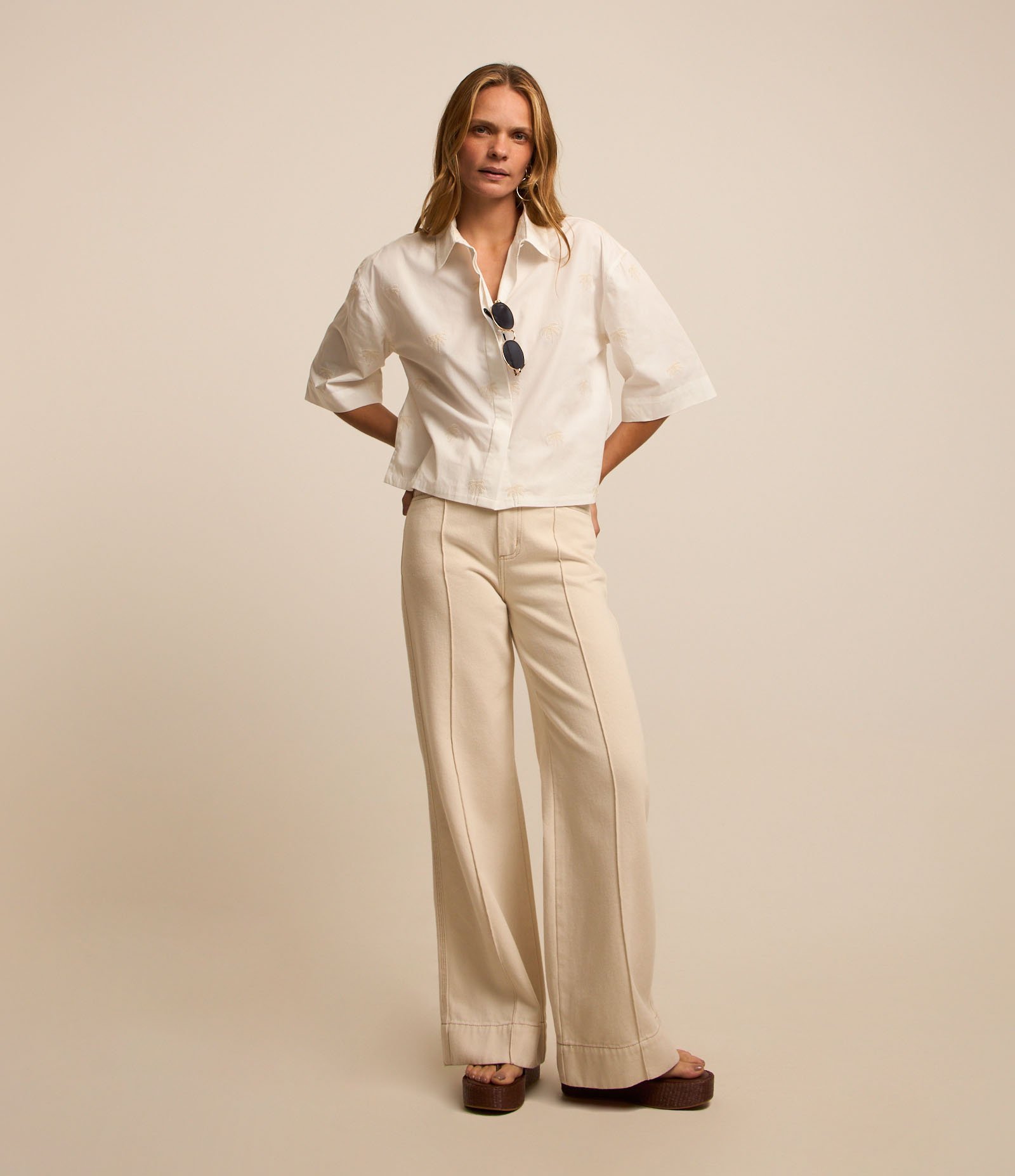 Camisa em Algodão com Coqueiros Bordados Branco 2