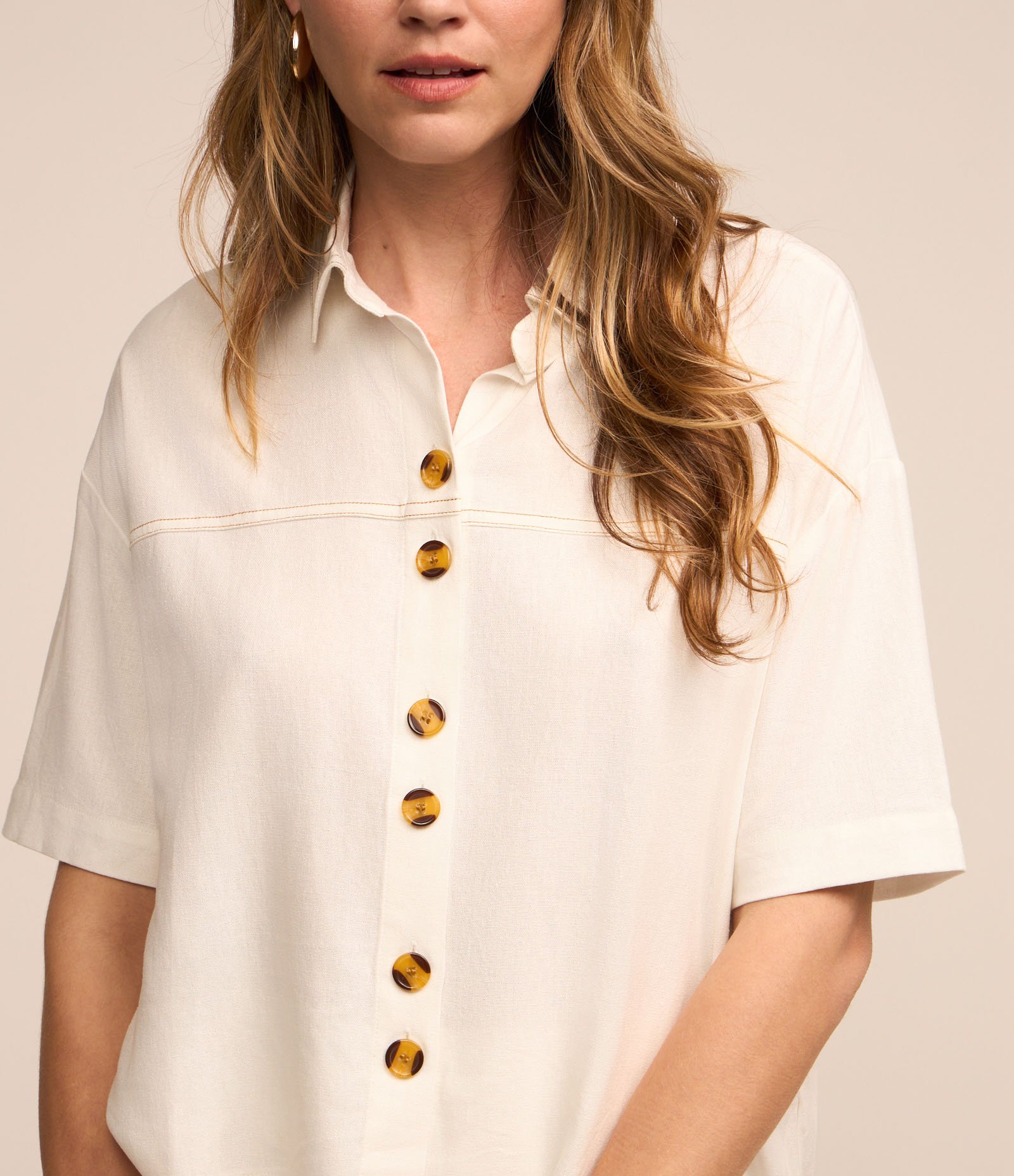 Camisa em Viscolinho com Detalhes Pespontados Branco Neve 3