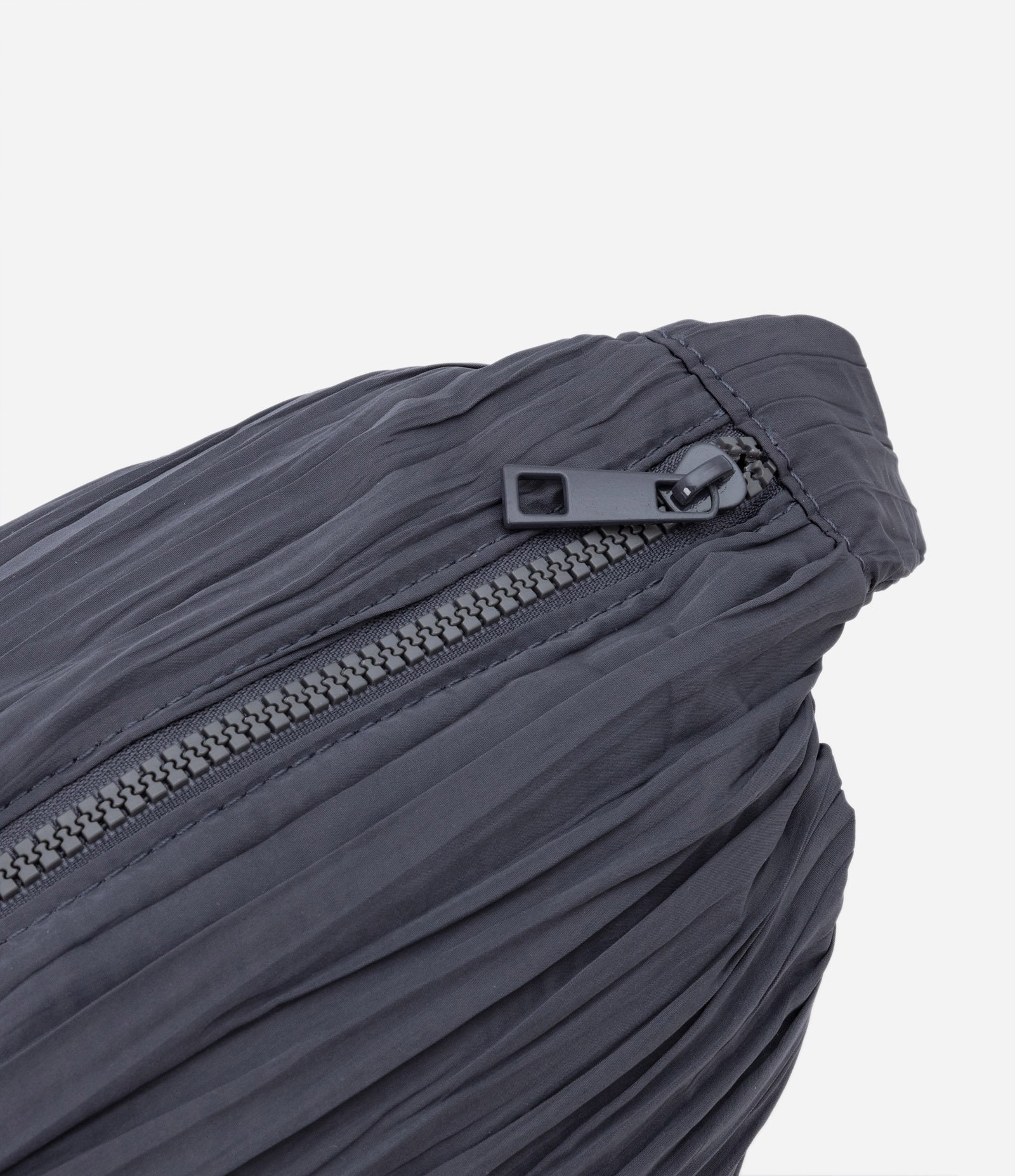 Bolsa Hobo Shoulder Média com Alça Transversal Regulável 5