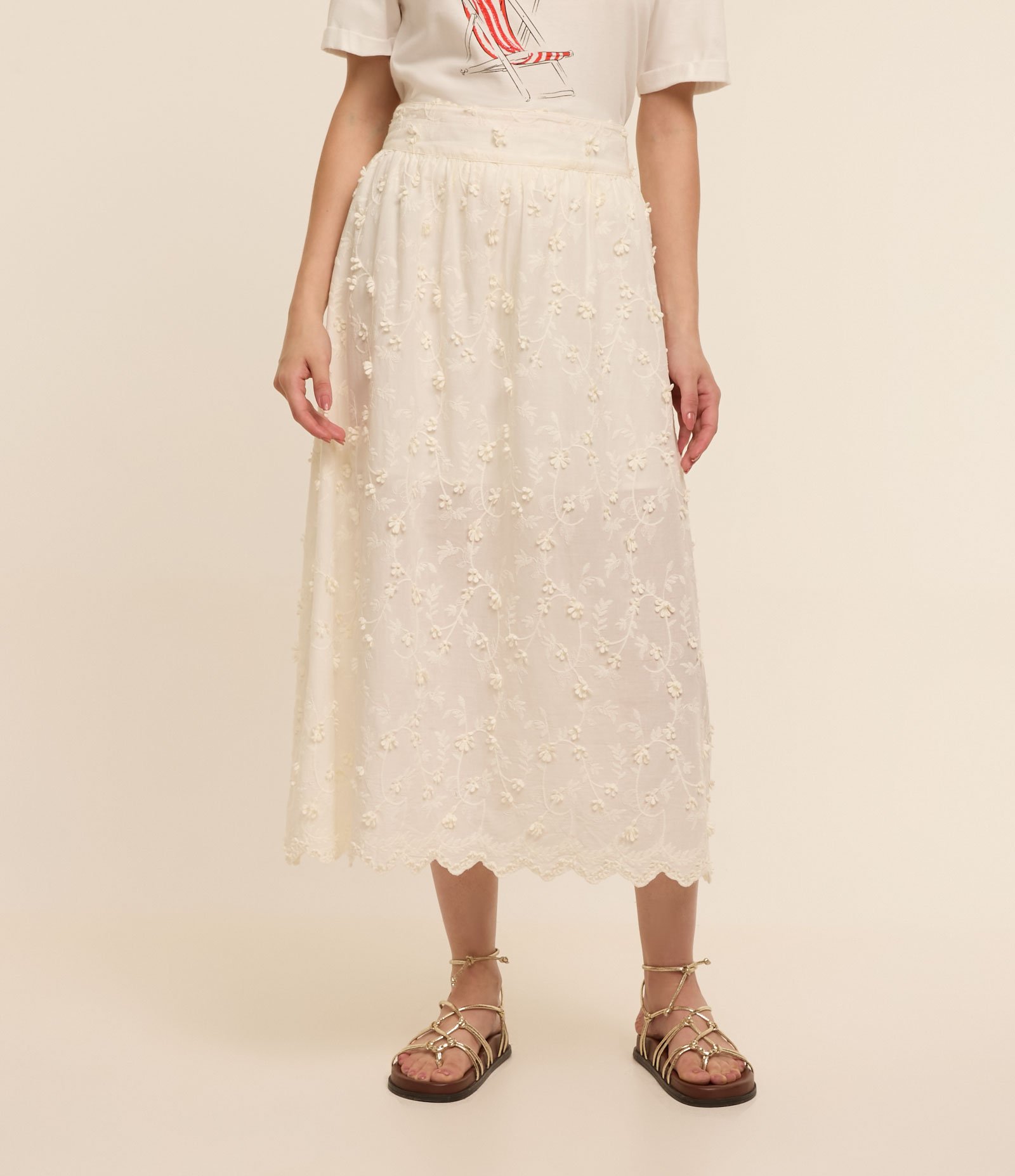 Saia Midi em Tricoline com Florezinhas 3D Branco Neve 2