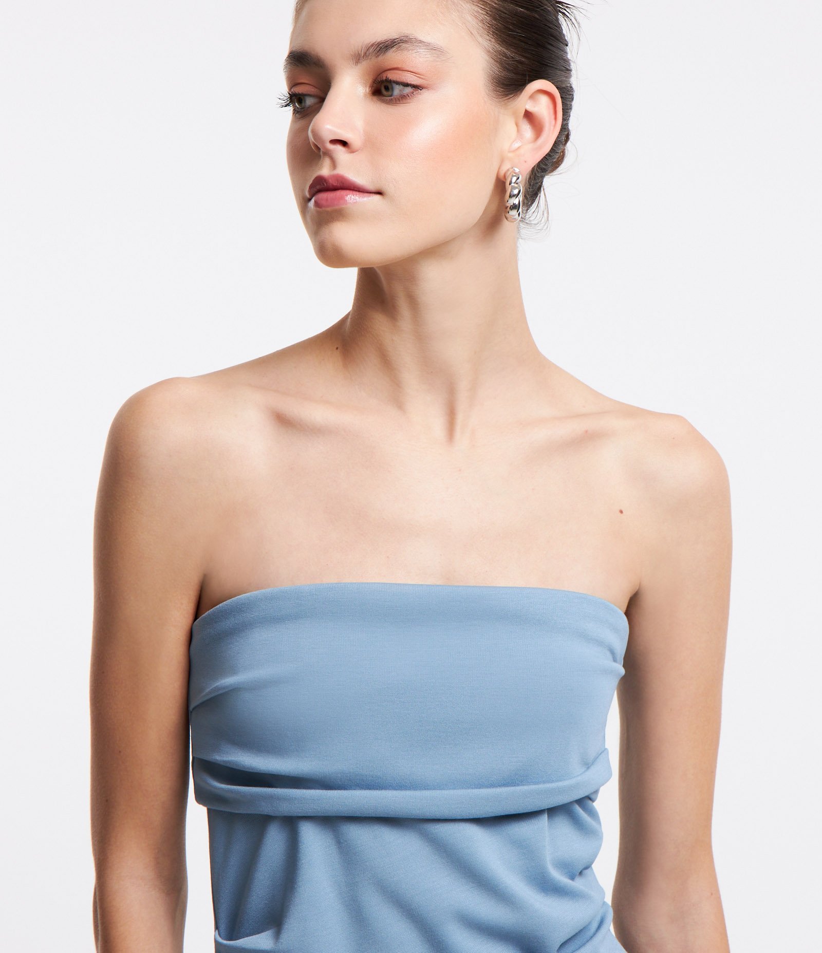 Vestido New Midi em Ponto Roma com Busto Sobreposto e Drapeado Lateral Azul 4