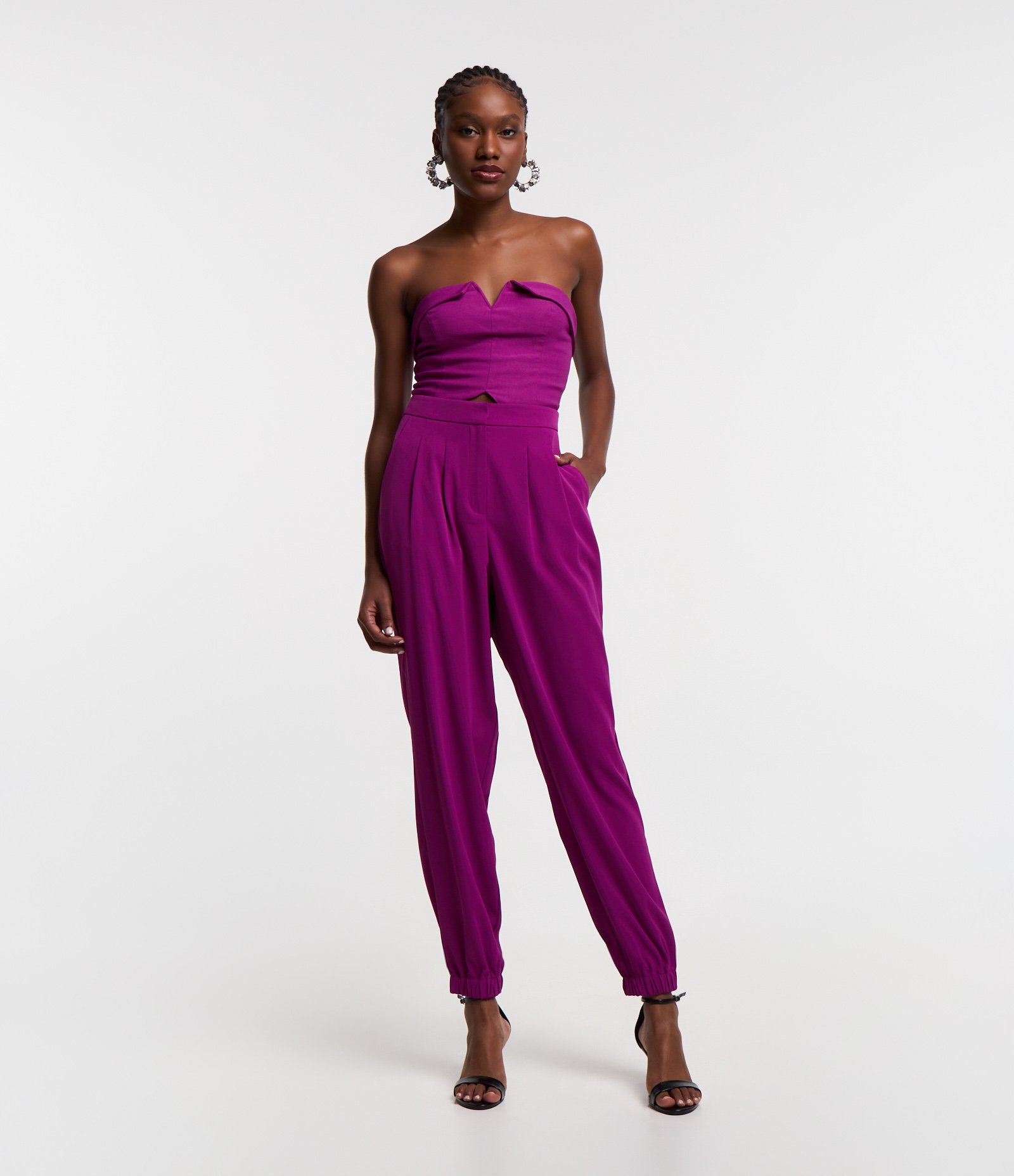 Calça Jogger em Crepe com Pregas 1