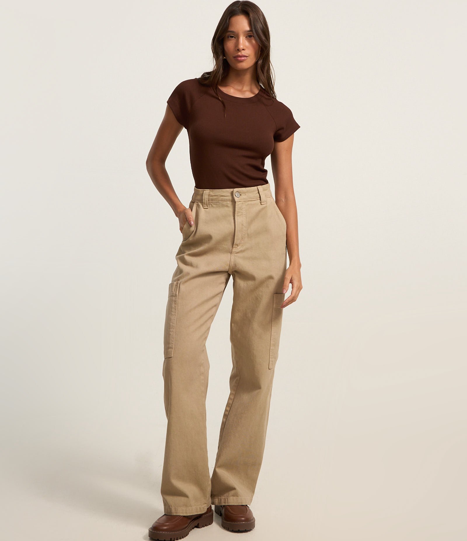 Blusa Básica em Ribana com Cava Raglan Marrom 2