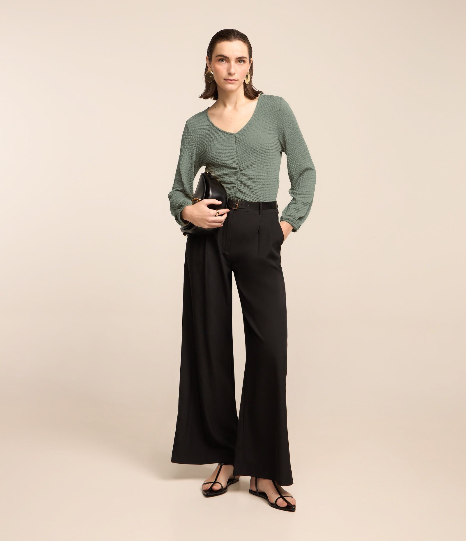 Blusa em Poliamida com Texturas e Detalhe Drapeado Verde 2