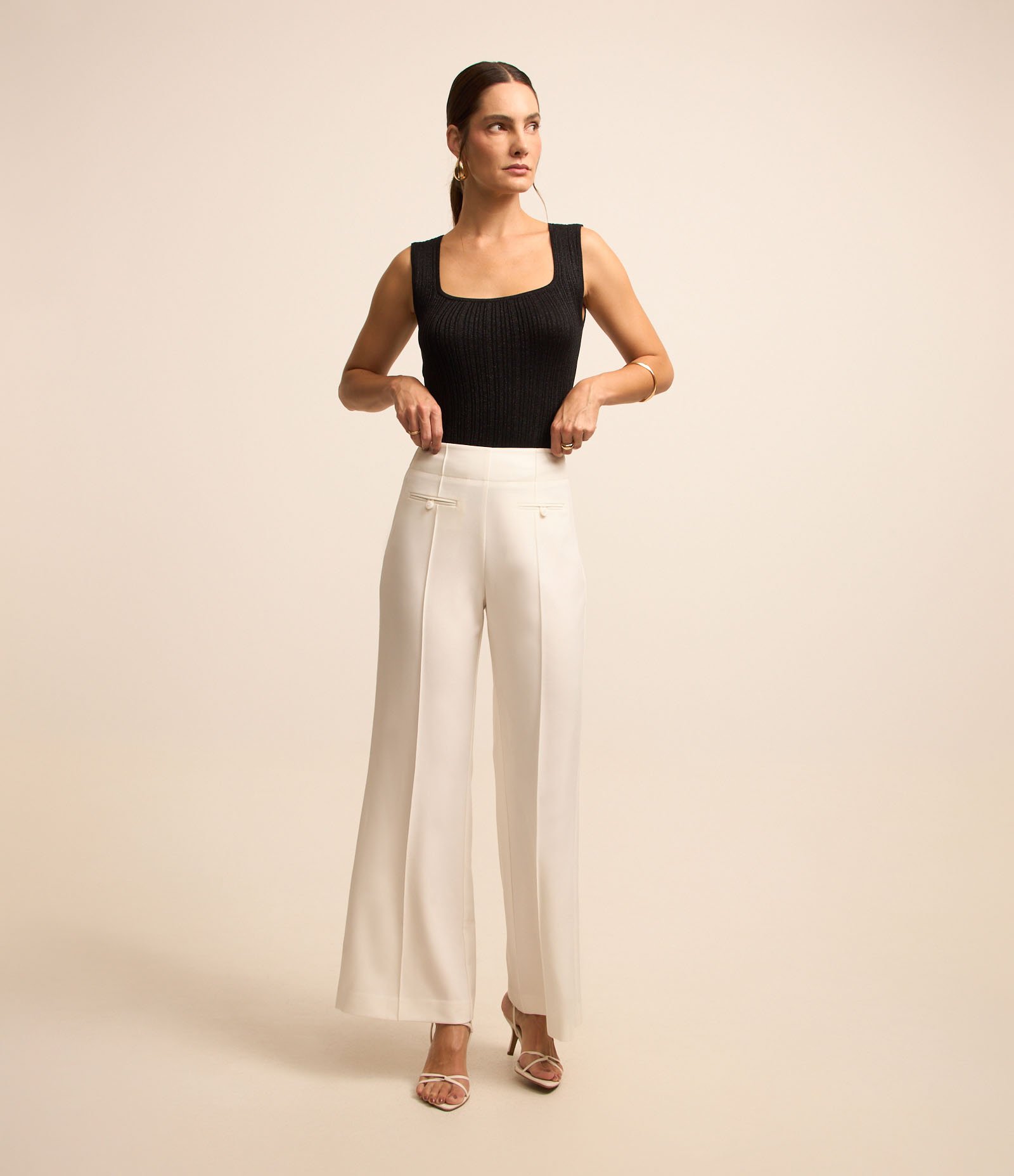 Blusa em Viscose com Efeito Metalizado e Decote Quadrado Preto 2