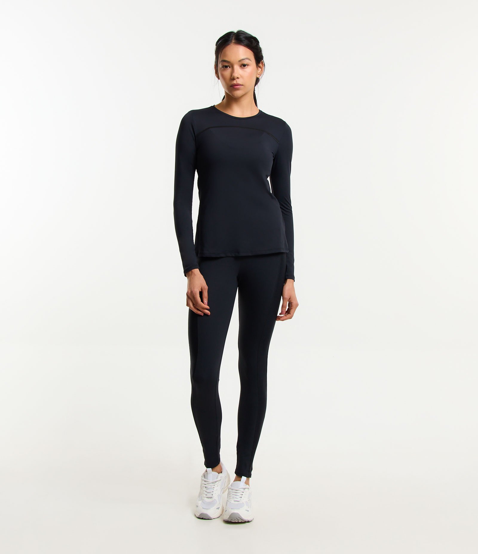 Camiseta Esportiva em Poliamida com Proteção UV Preto 2