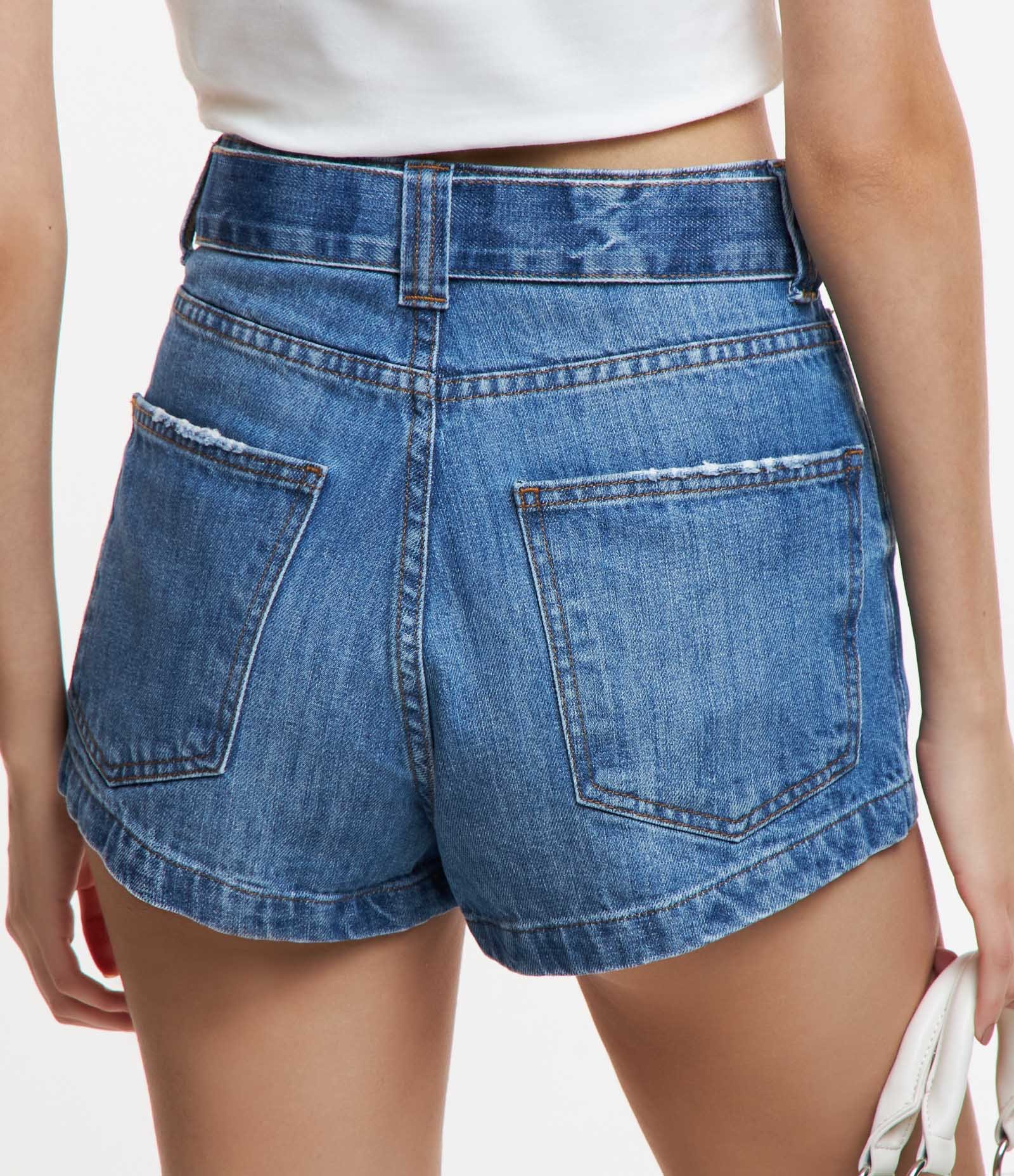 Short Cintura Alta Em Jeans Cinto Fivela Redonda Azul