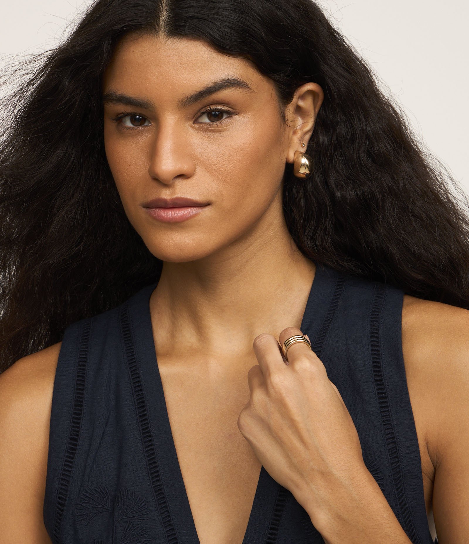 Colete em Alfaiataria com Bordado Floral Azul 4