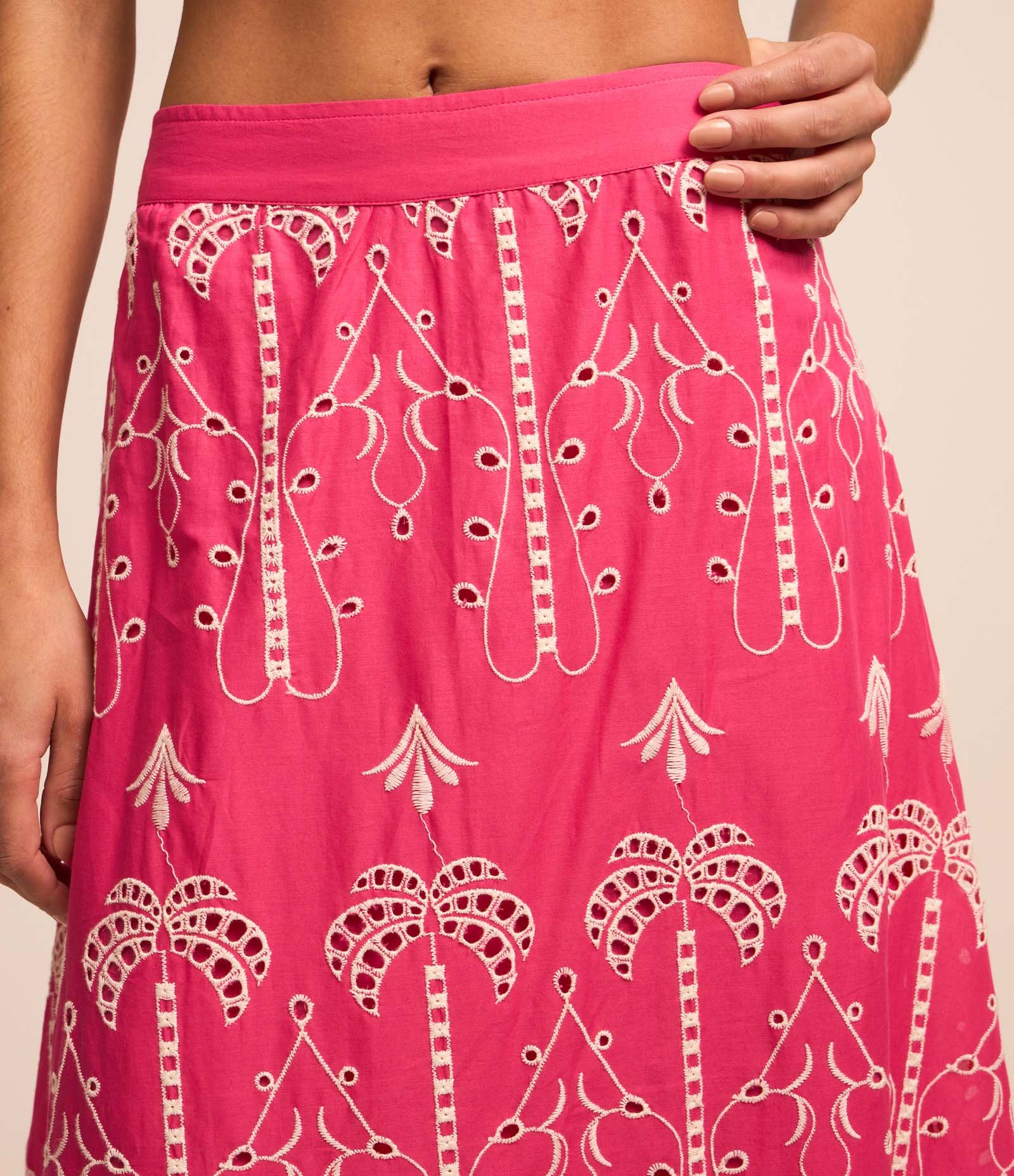 Saia New Midi em Laise com Bordado Tropical Rosa 3