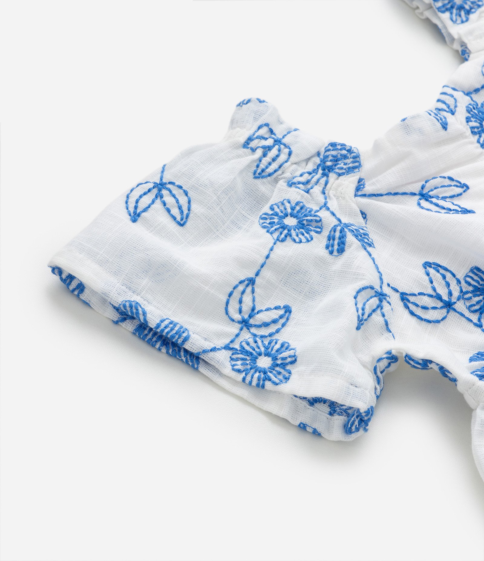 Vestido Infantil em Tricoline com Bordado Floral - Tam 1 a 5 Anos Branco/Azul 4