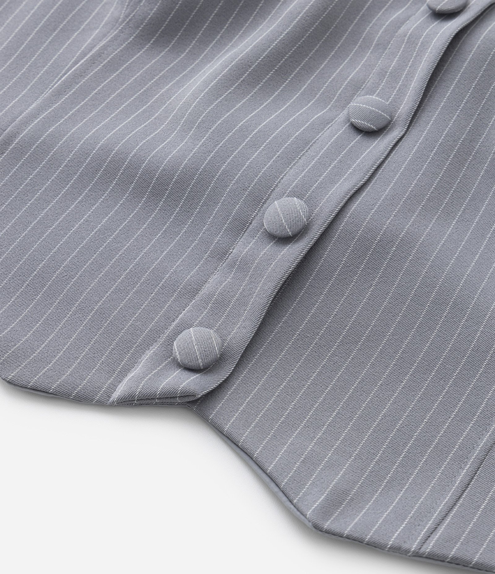 Blusa Cropped Alfaiataria Sem Mangas e Listrada Curve & Plus Size Cinza 7